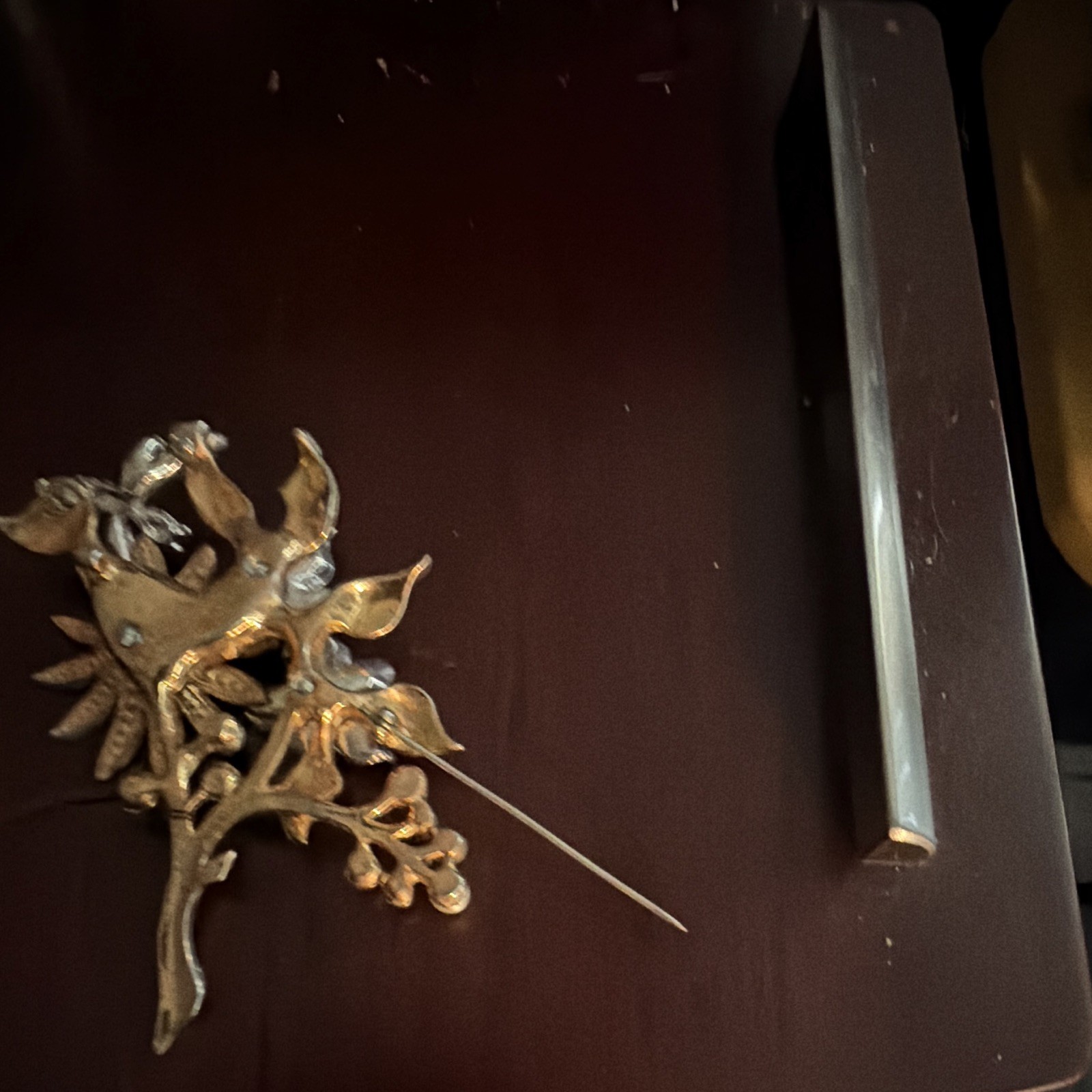 vintage Gene Verrecchio designed Coro flower trembler brooch from the 1940s