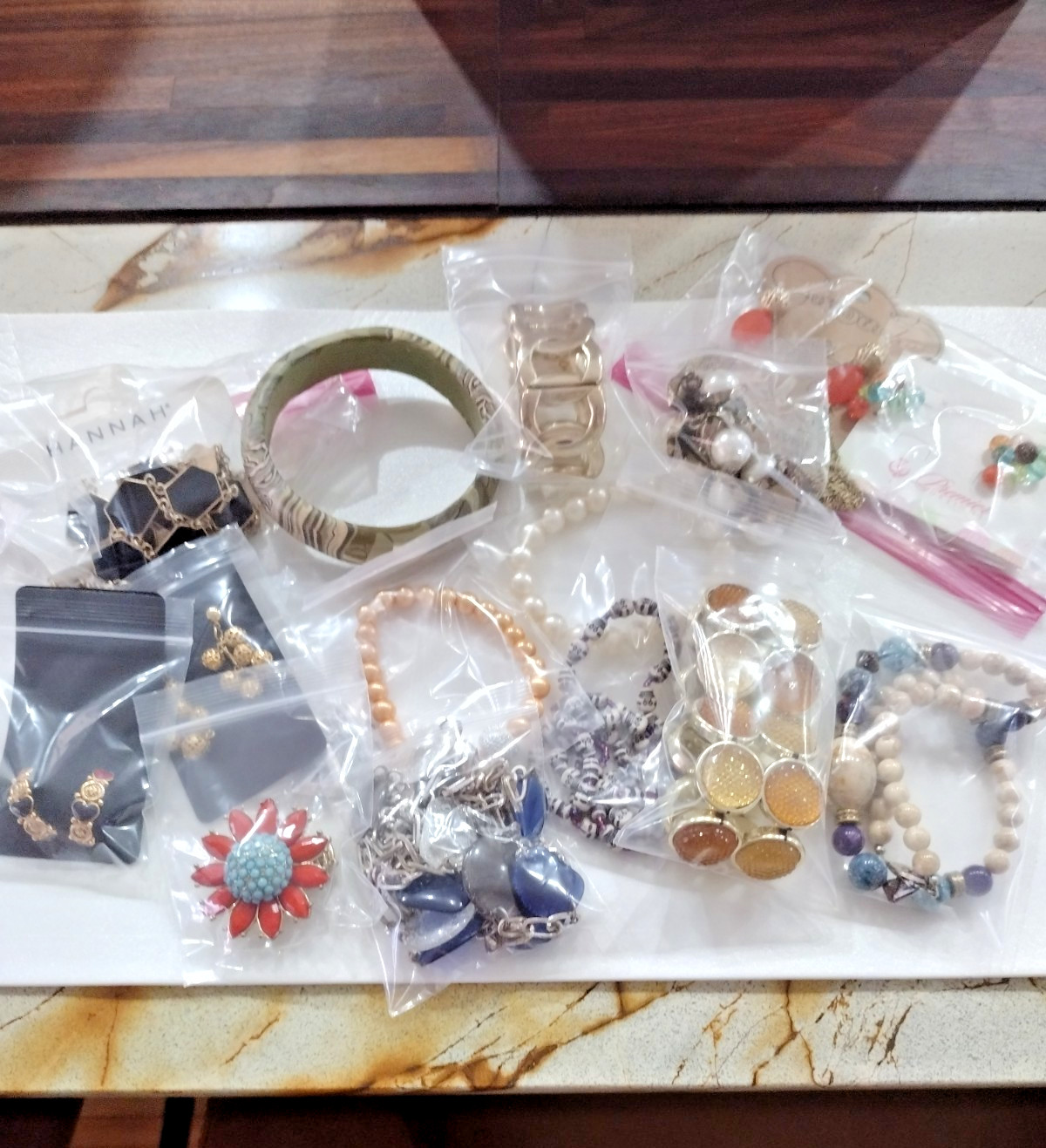 18 PC Vintage To Now Fashion SPRING STATEMENT JEWELRY 100% Wearable No Broken