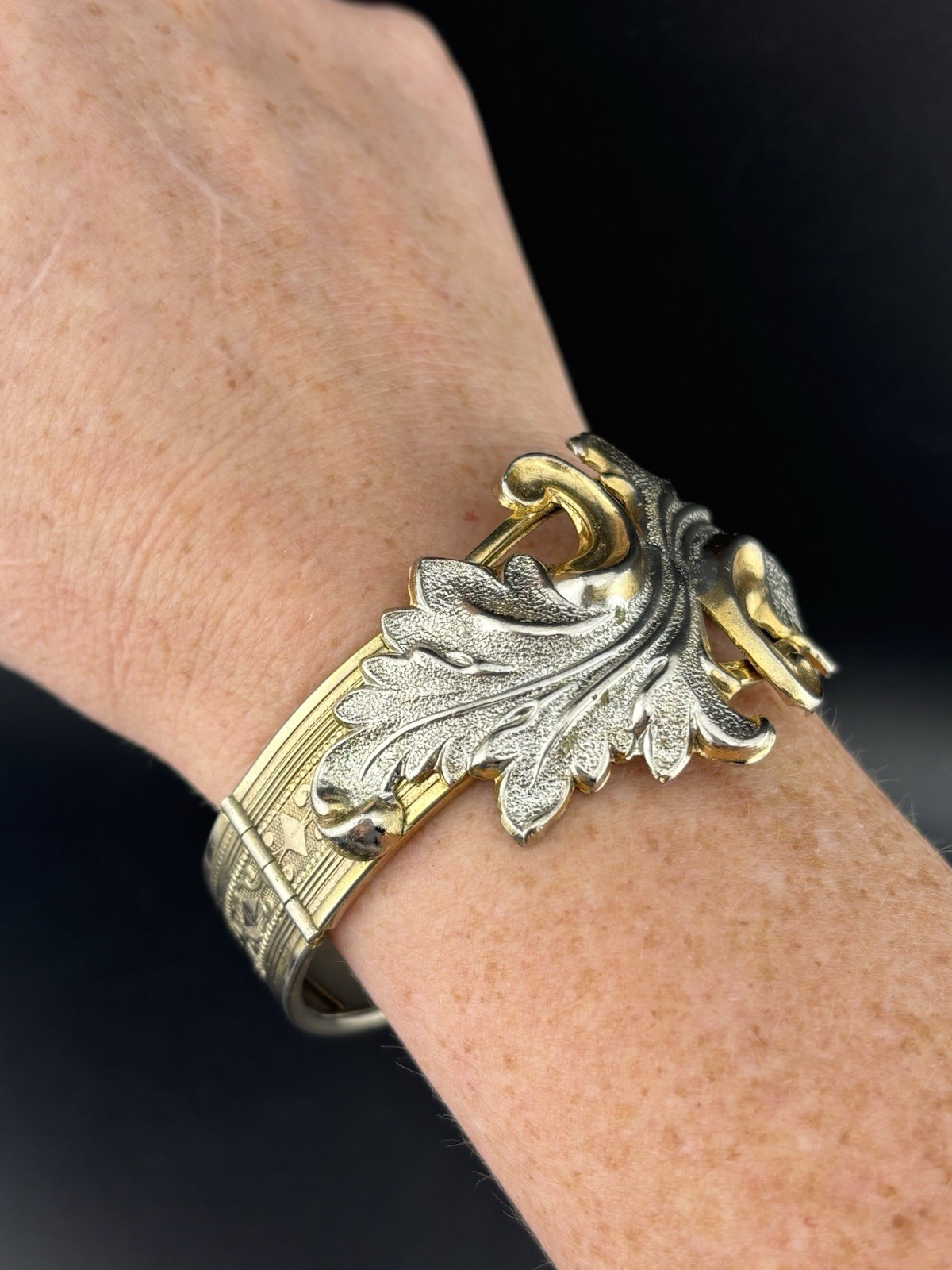 Victorian Revival Leaf Two Toned VTG Hinged Bangle Bracelet 2 3/8 Inch Diameter