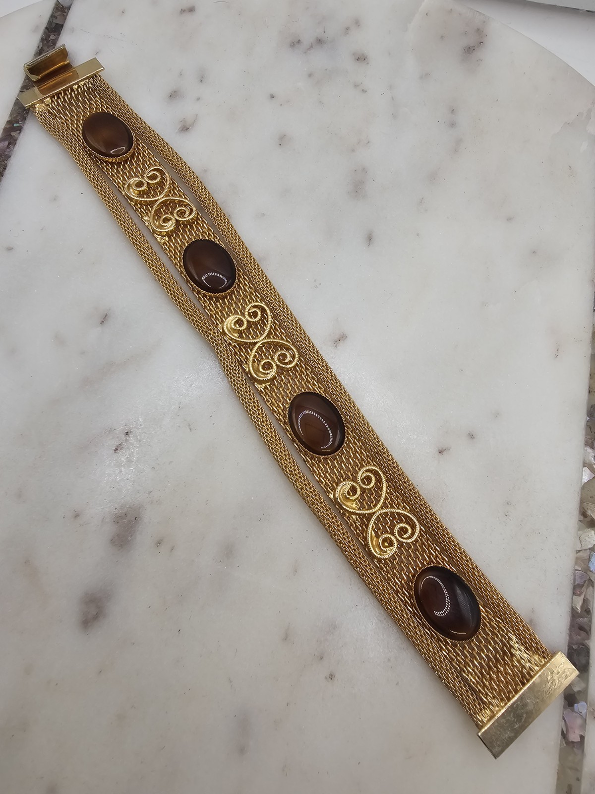 Vintage Celebrity NY Gold Tone Mesh Bracelet with Brown Cabochon Stones Retro