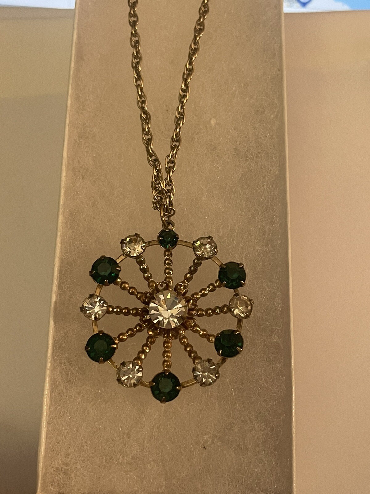 Vintage CA Co 12K Gold Filled 24″ w Green & Clear Stone Starburst Pendant🌺🌺