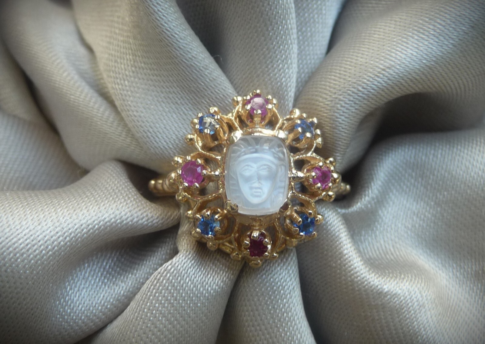 AMAZING RARE VINTAGE 14K ETRUSCAN MEDUSA MOONSTONE RUBY SAPPHIRE HALO RING!