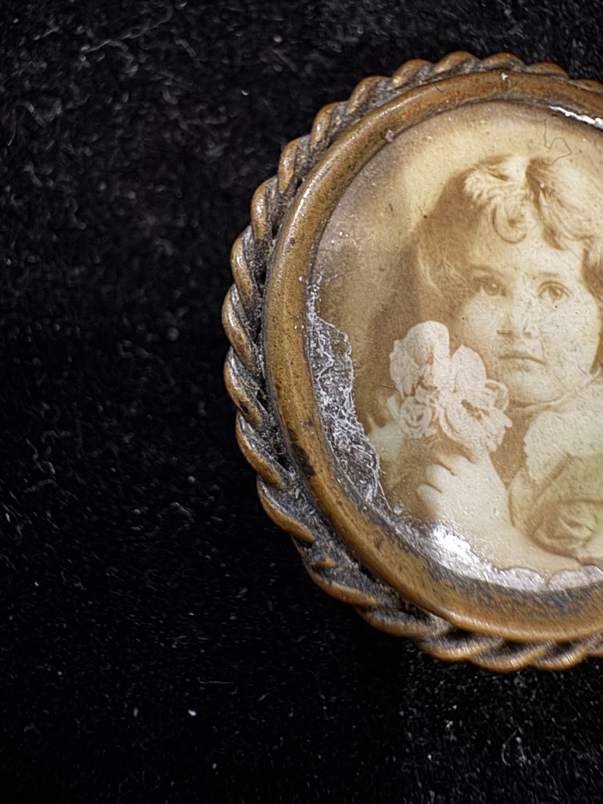 Antique Round Portrait Brooch Brass Frame Young Girl Flowers C Clasp