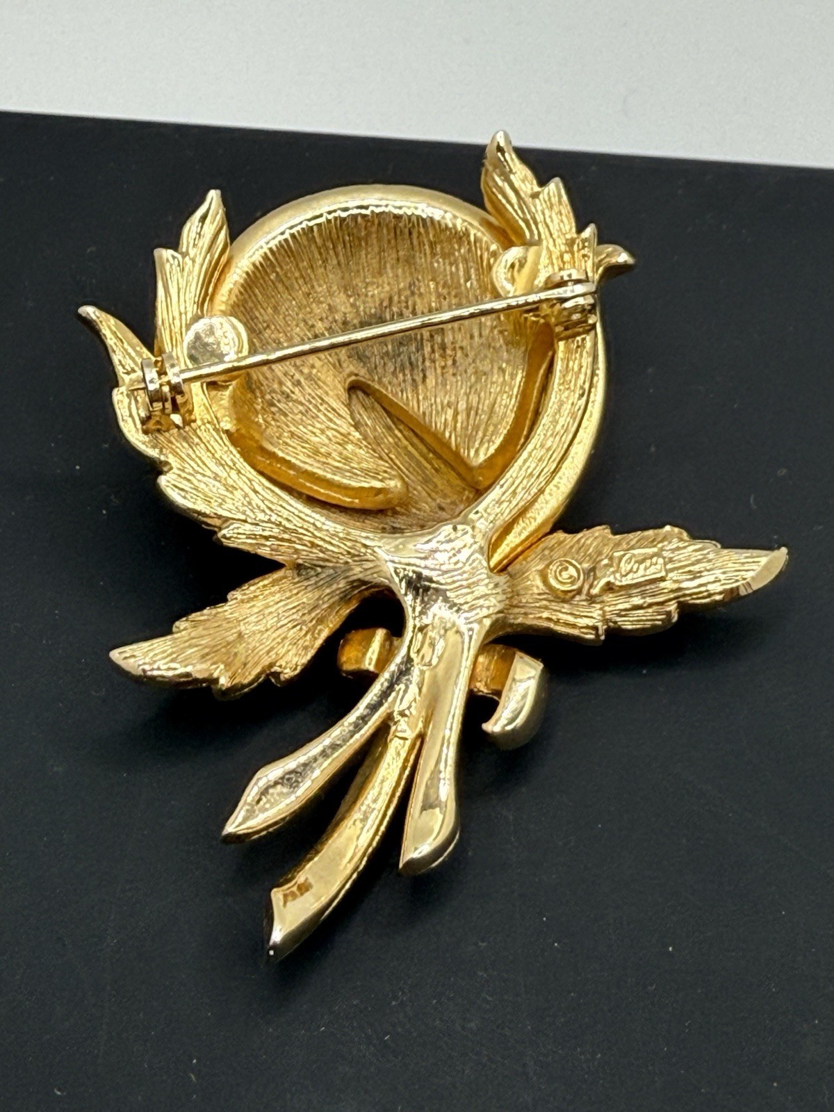 Vintage Coro Brooch Pin Bulbous Rhinestone Flower Bud Gold-tone Finish High End