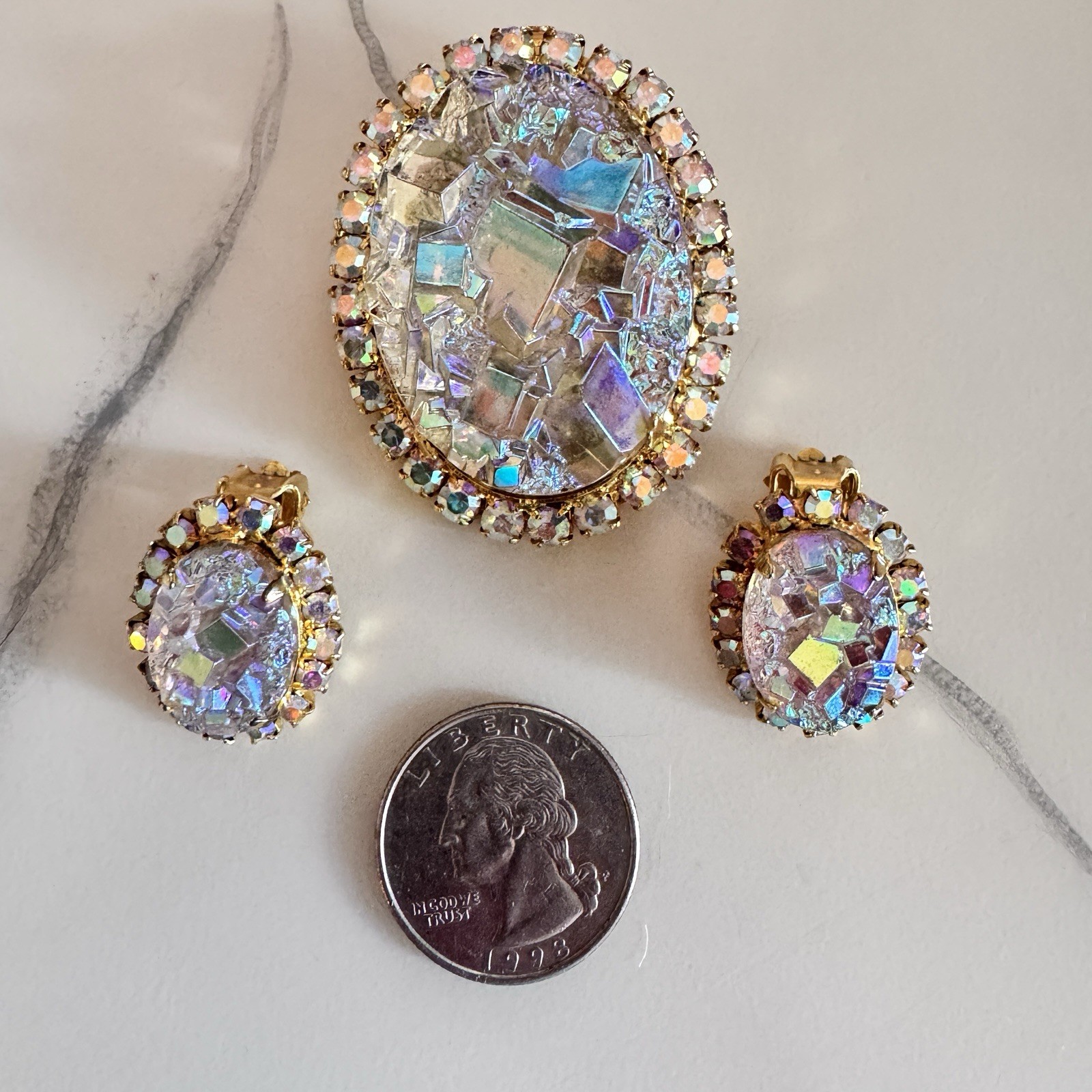 VTG Juliana Geode Brooch Iridescent AB Aurora Borealis Book Piece