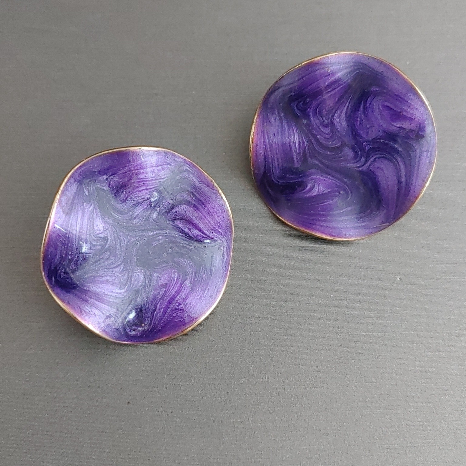 Lot 2 Vintage AVON Earrings Pierced Fuchsia Red Sparkle Purple Swirl Gold Tone