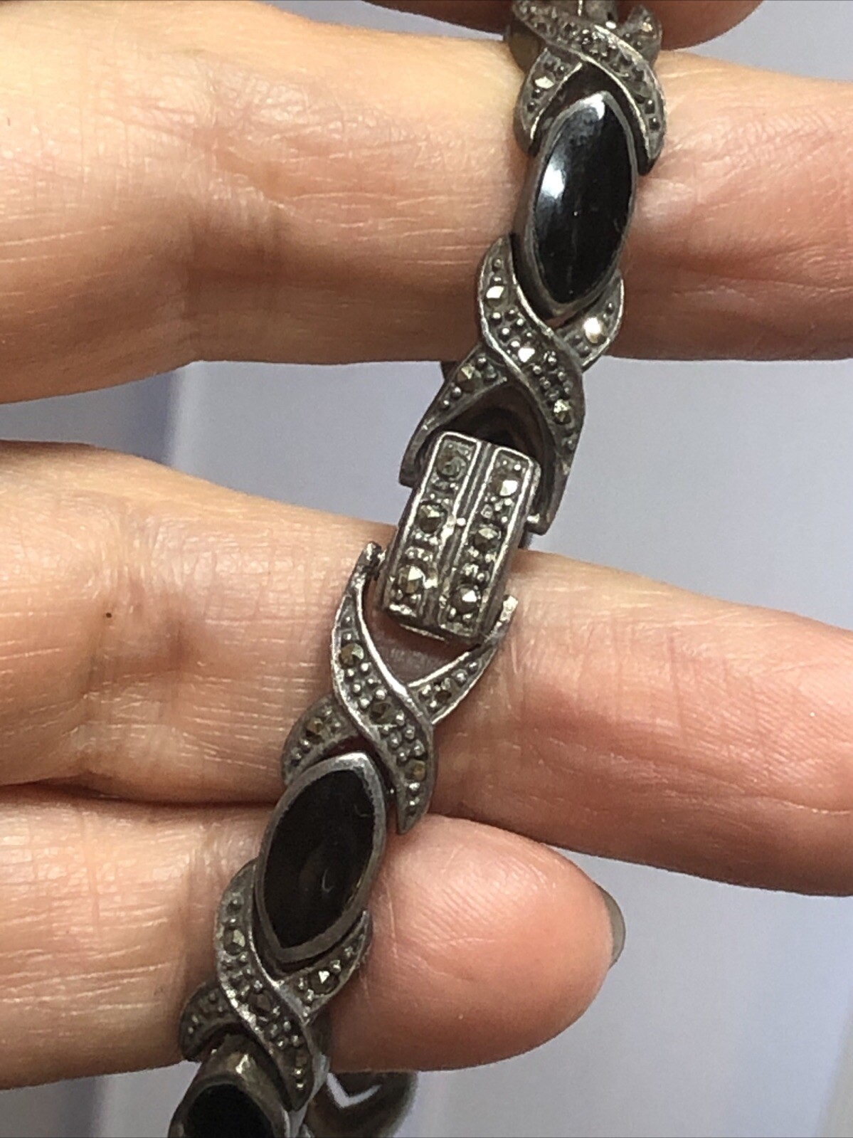19. Art Deco Sterling 925 Black Onyx Marcasite Tennis X bracelet 19.9g, 6 3/4″