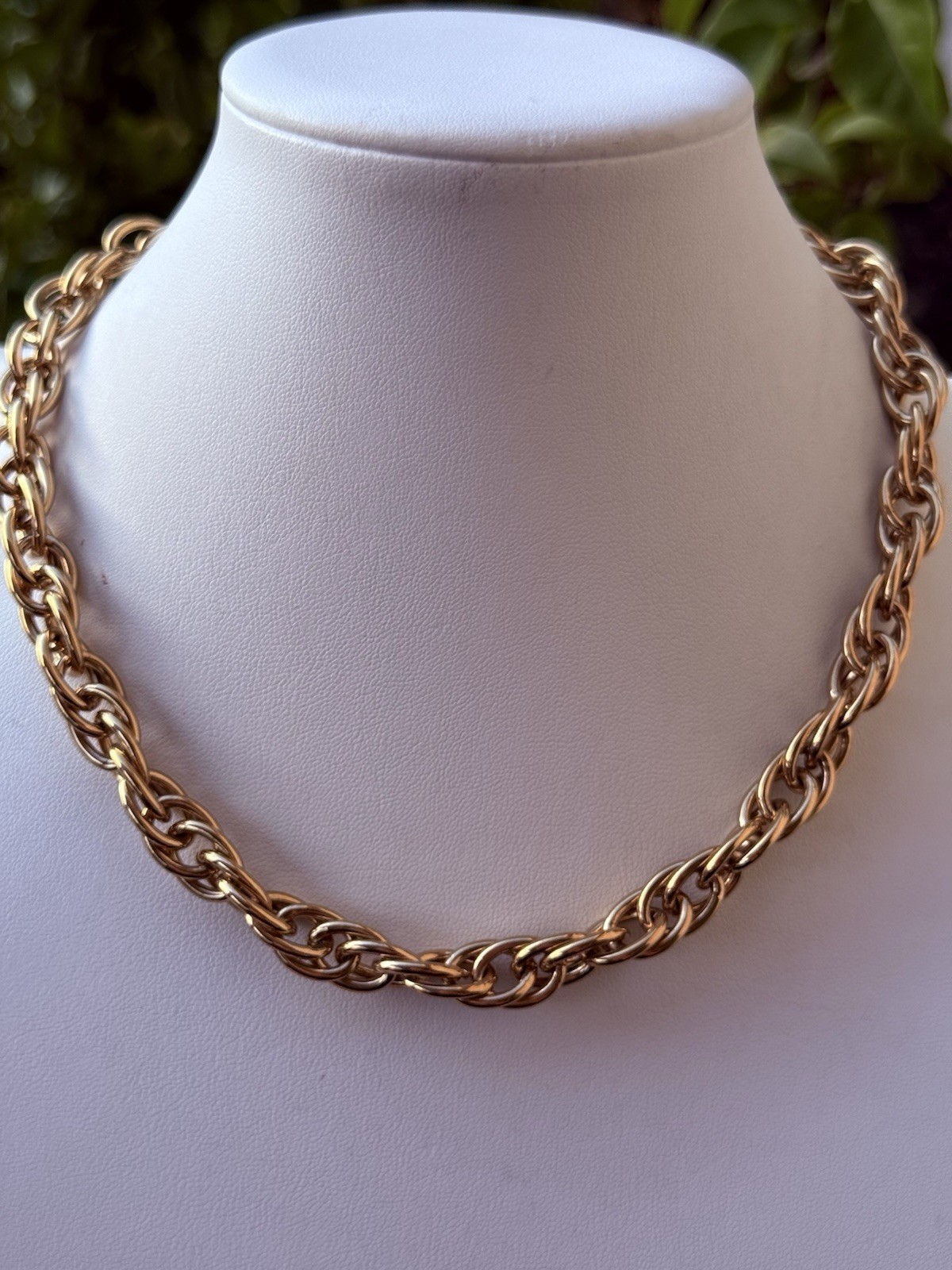 Vintage Signed Trifari TM Double Link Rope Heavy Gold Plated Chain Necklace 18″L