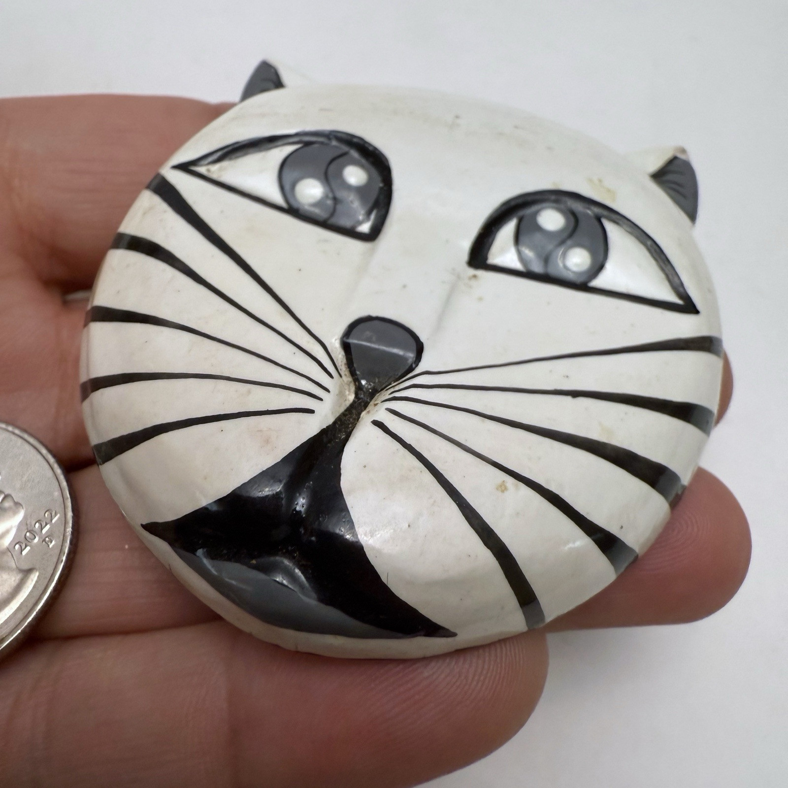 Vintage Wooden White Black Kitten Cat Brooch Pin