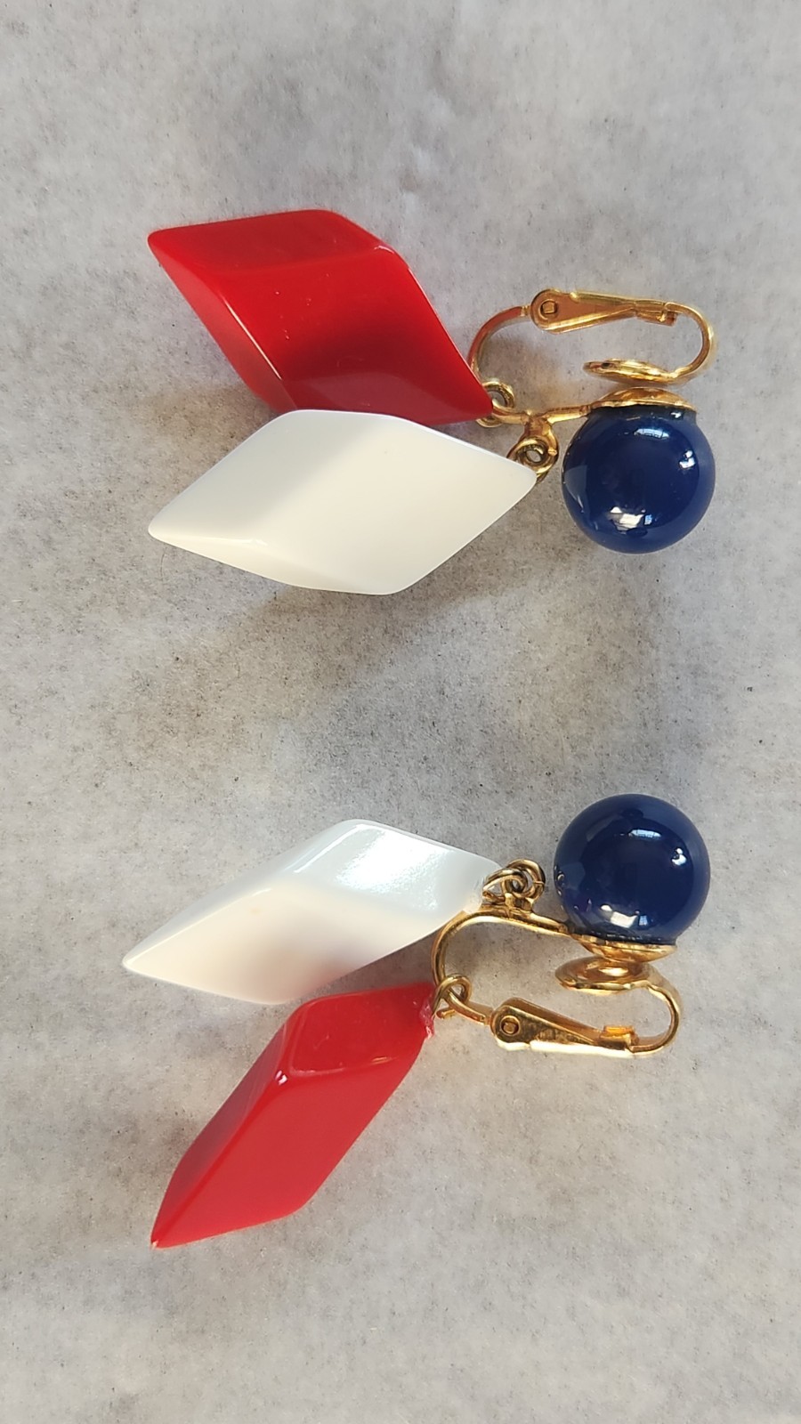 Trifari Necklace Clip On Earrings gold-tone Red, White & Blue Plastic Beads