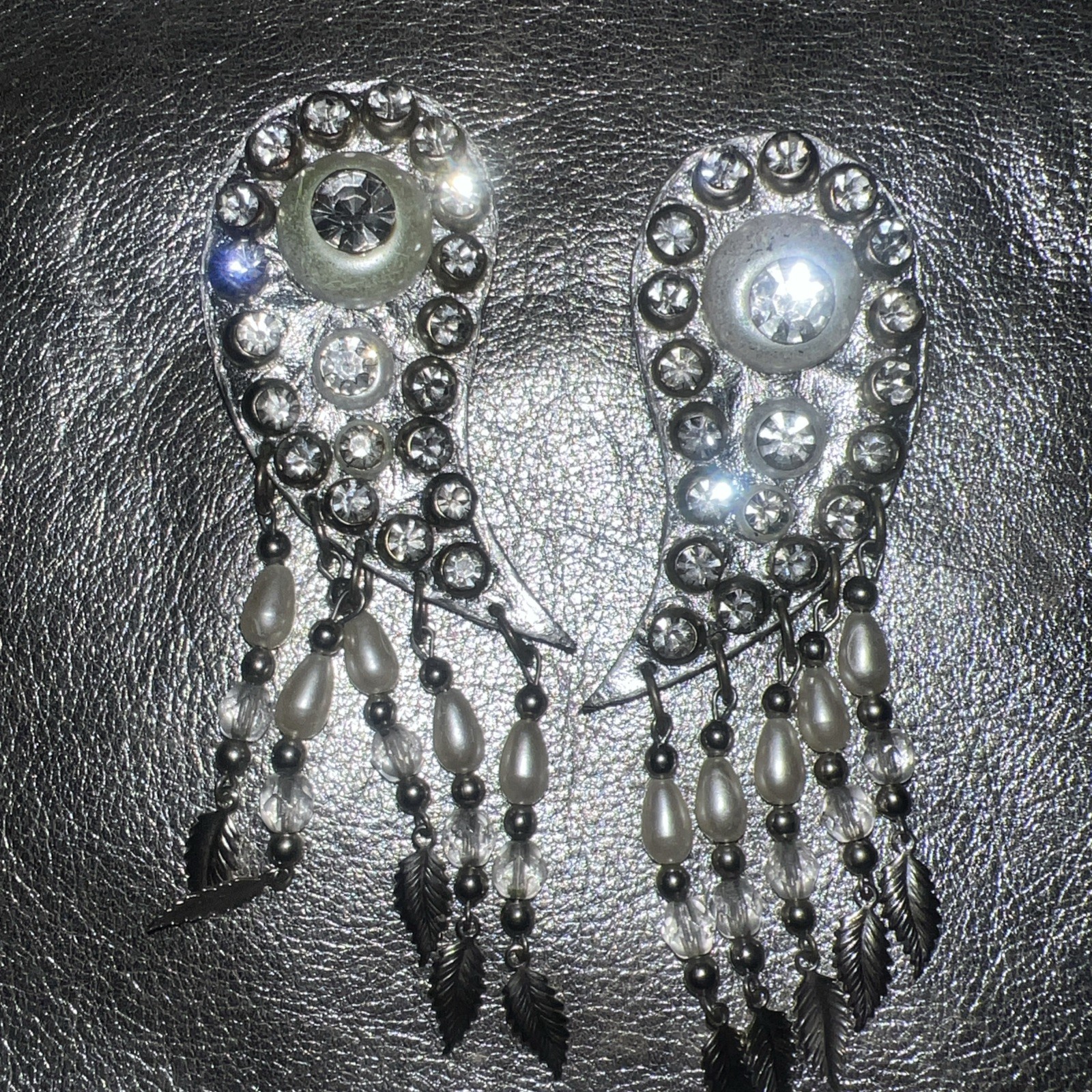 Vintage Silver leather Rhinestone And Pearl Lightweight Clip On Paisley Earrings