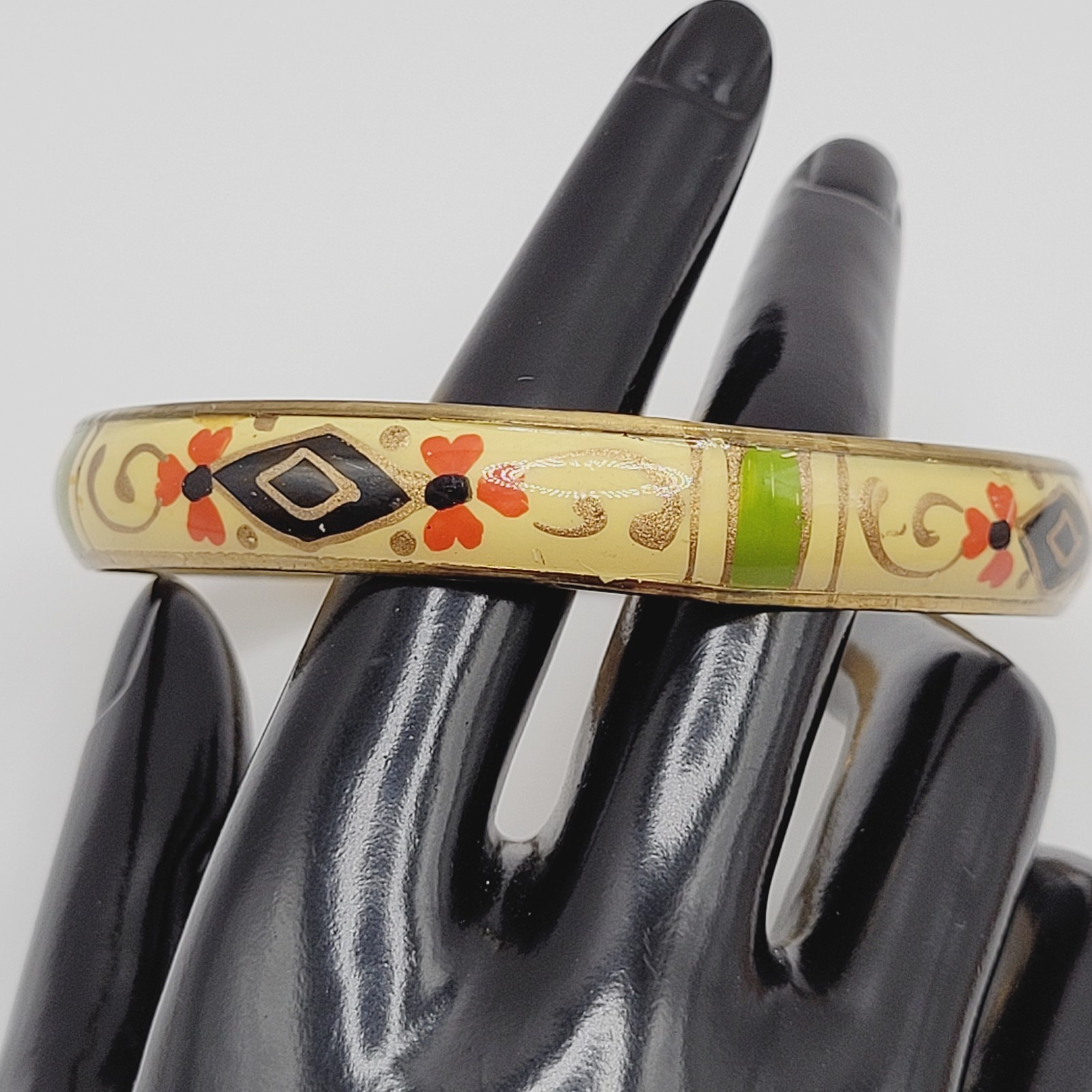 Hand Painted Cream Green Gold Enamel Vintage Bangle Brass Tone Bracelet 9 Inch