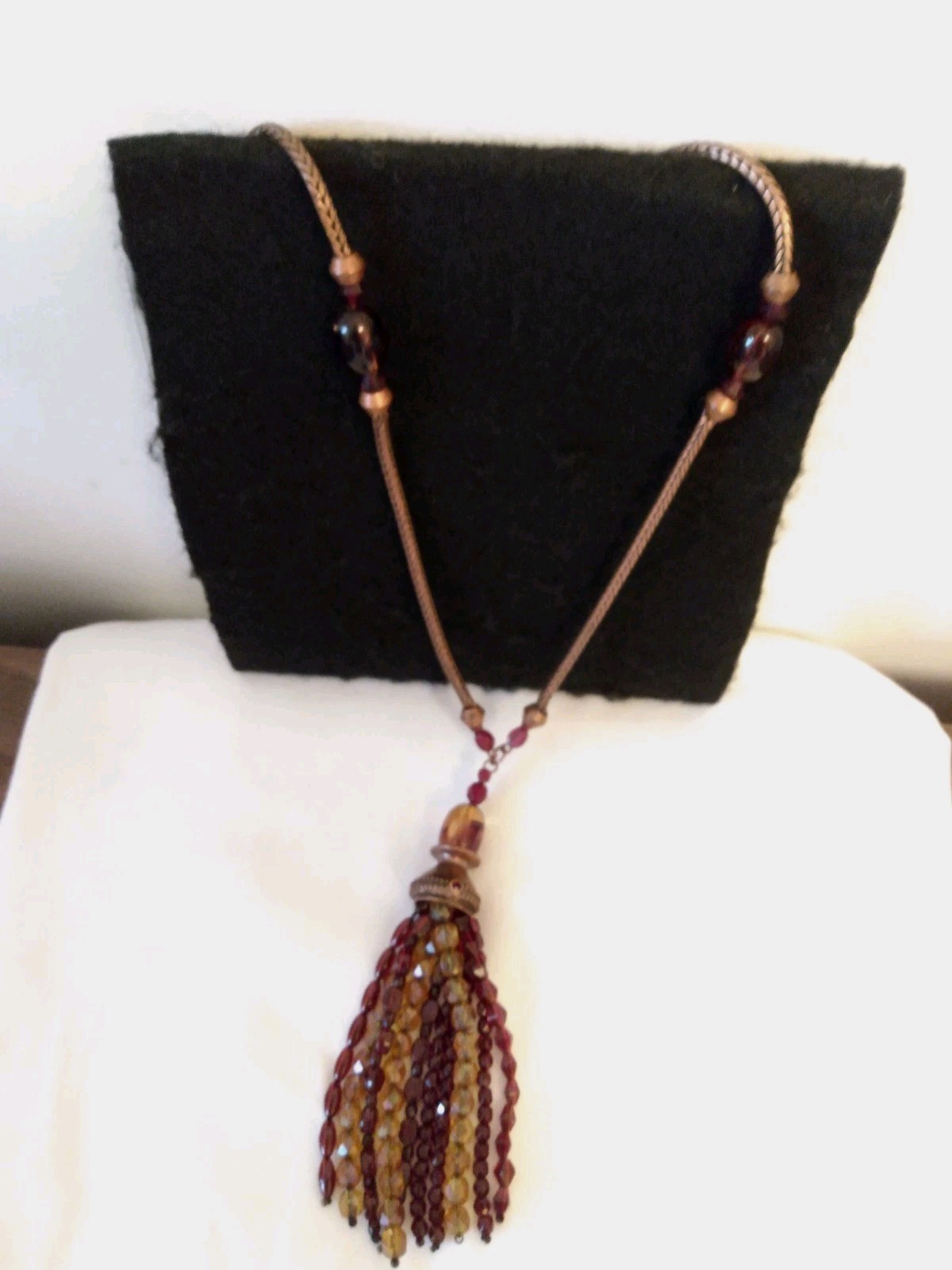 Vintage Dark Rose Gold Tone Metal Necklace w/Wine & Gold Resin Bead Tassel