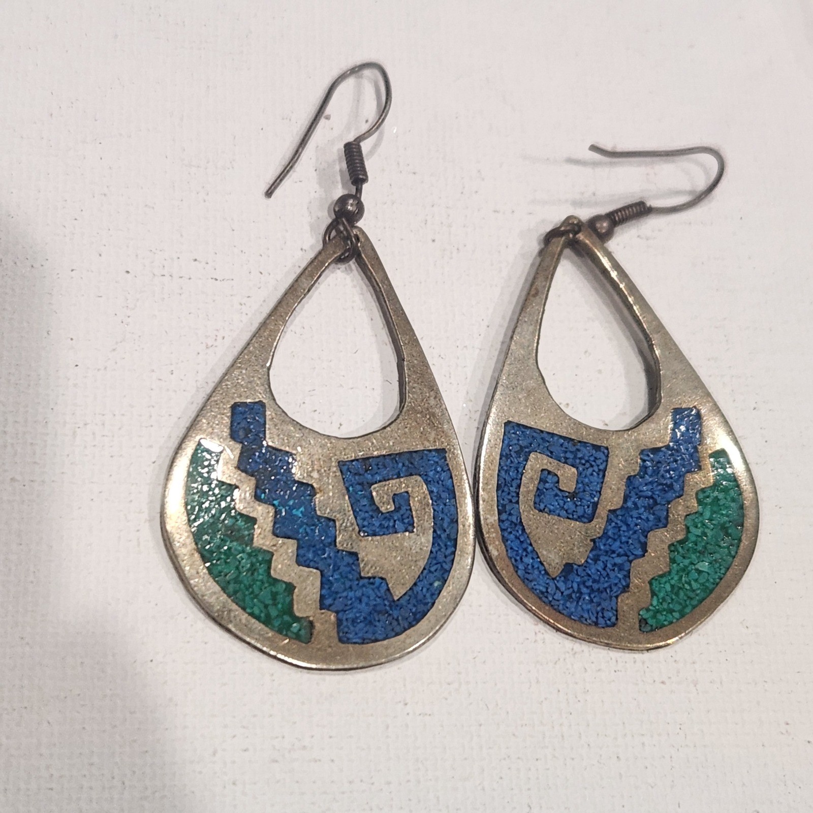 Vintage Alpaca Mexico Blue Green Crushed Stone Inlay Teardrop Earrings Geometric