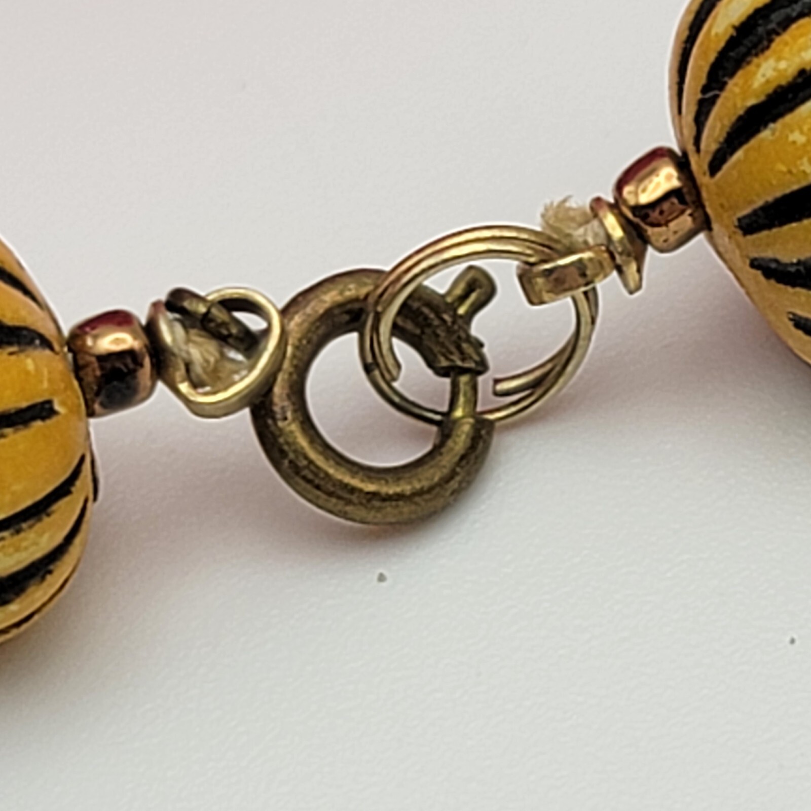 Vintage Butterscotch Lucite And Pumpkin Wood Bead Chunky Statement Necklace 22″