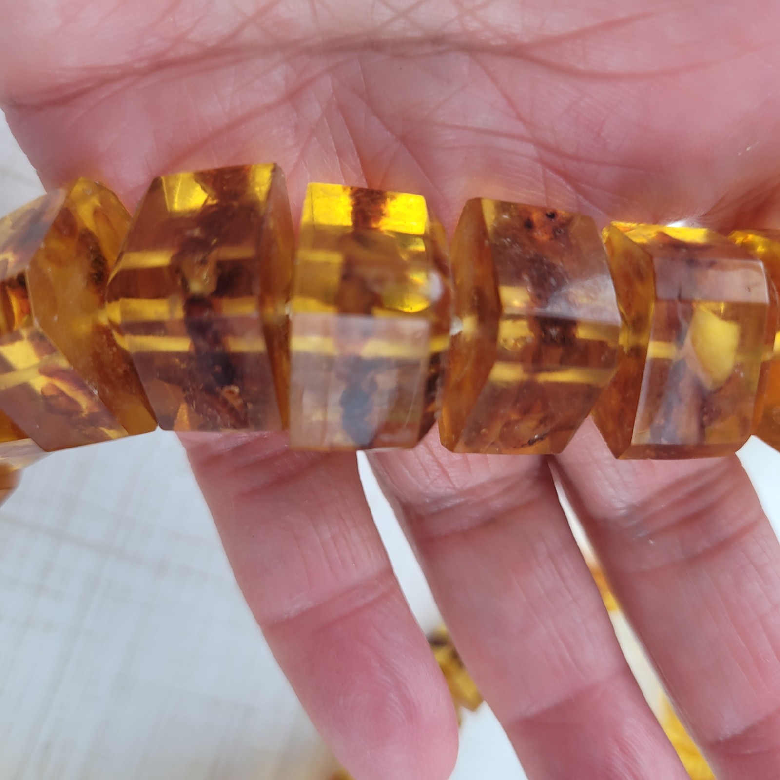 Vintage Faux Amber Golden Honey Chunky Cube Graduated Bead Necklace 28″ READ
