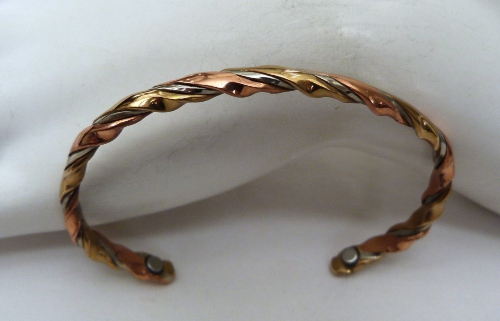 VINTAGE SERGIO LUB WOVEN COPPER BRASS SILVER MAGNETIC CUFF BRACELET