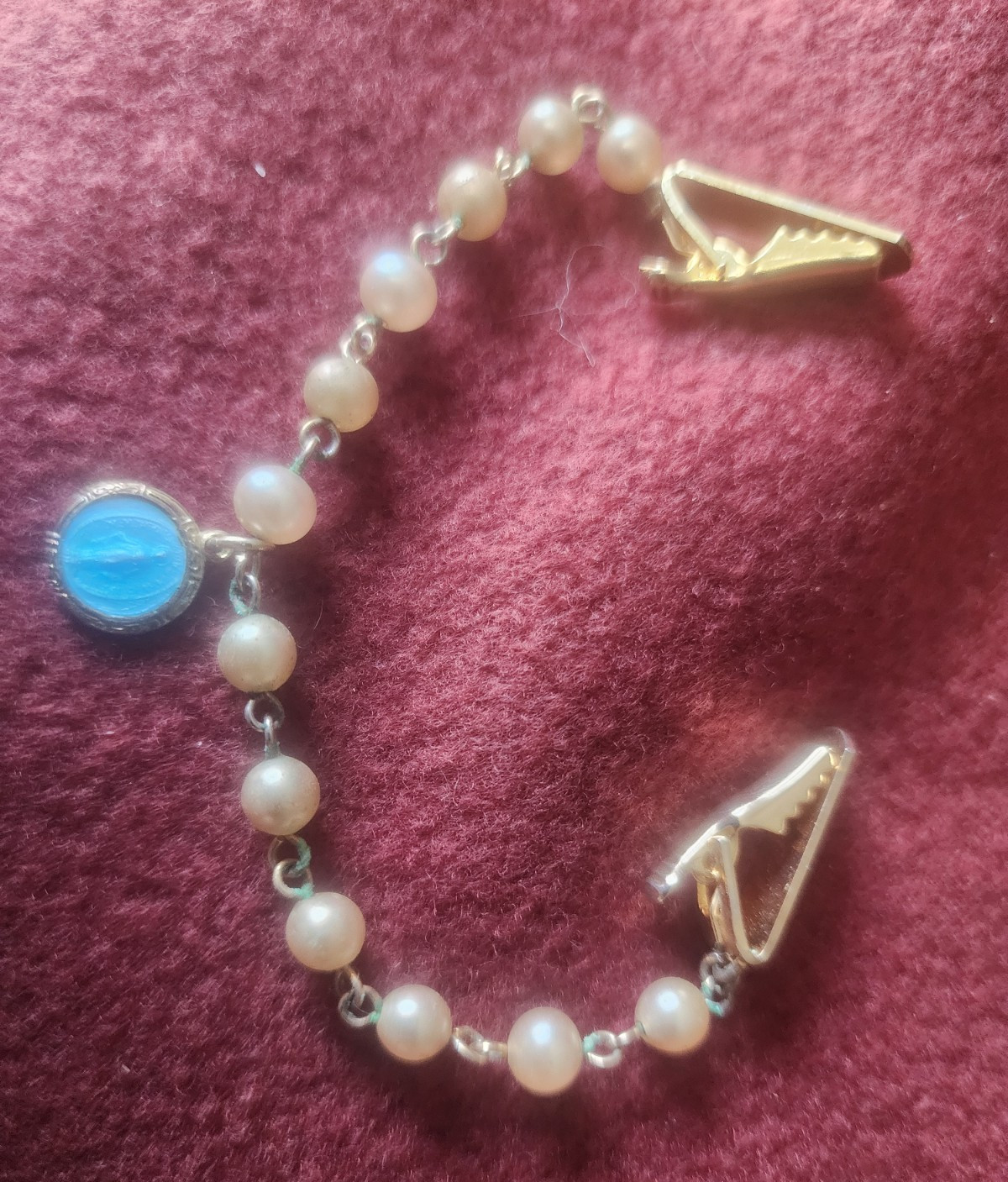 Vintage 1960s Pearl Sweater Clip with Miraculous Medal – Cardigan Cape Clip