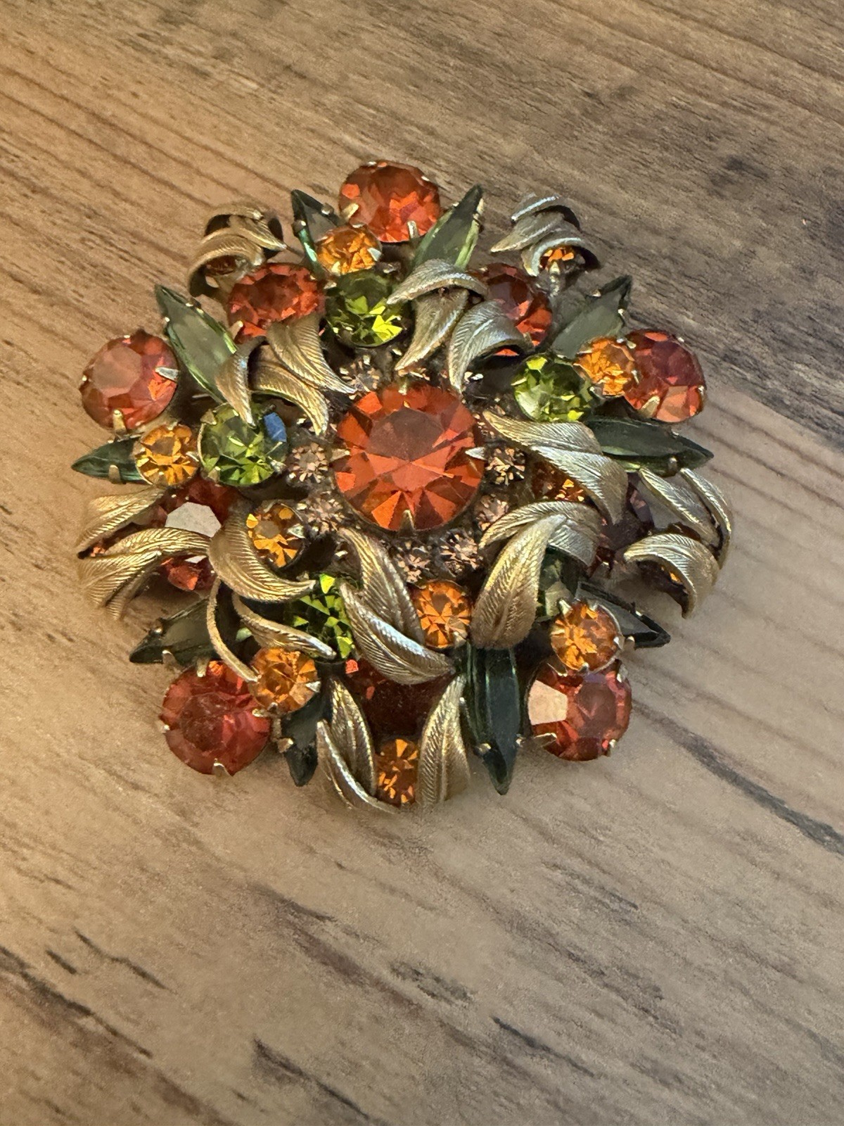 JULIANA D&E DeLizza and Elster brooch green brown antiqued Leaves Gold Book Piec