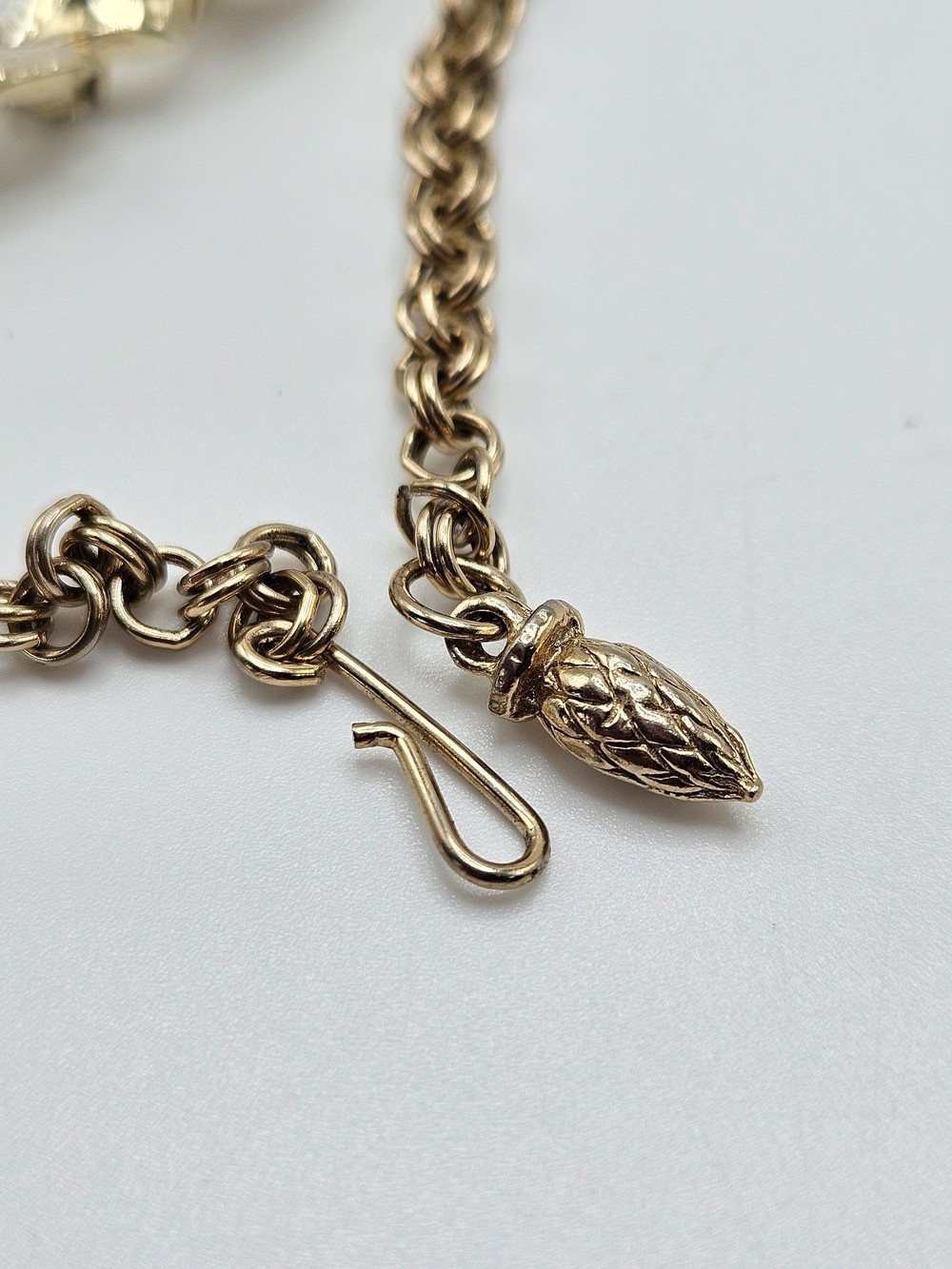 VINTAGE Gold and Silver Two-Tone Textured Articulated Leaf Link Choker Necklace