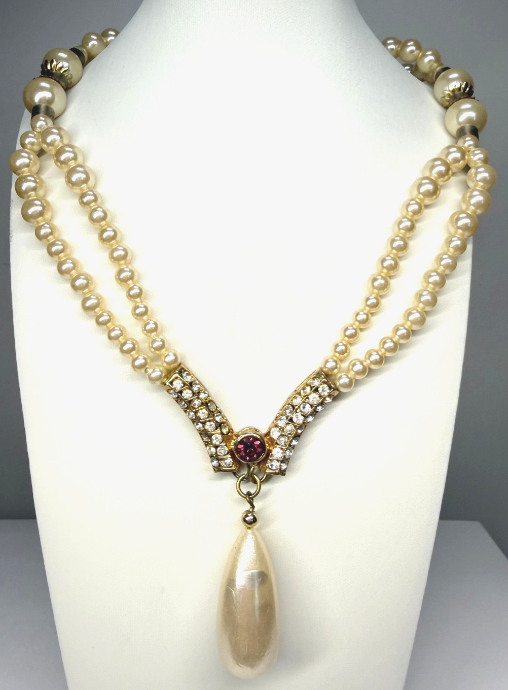 vtg 18″ Double Strand Faux Pearl Teardrop V Necklace 10kt Gold plated Wedding