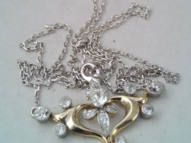 GORGEOUS ART NOUVEAU 18K / 17K GOLD & PLATINUM EUROPEAN CUT DIAMOND NECKLACE