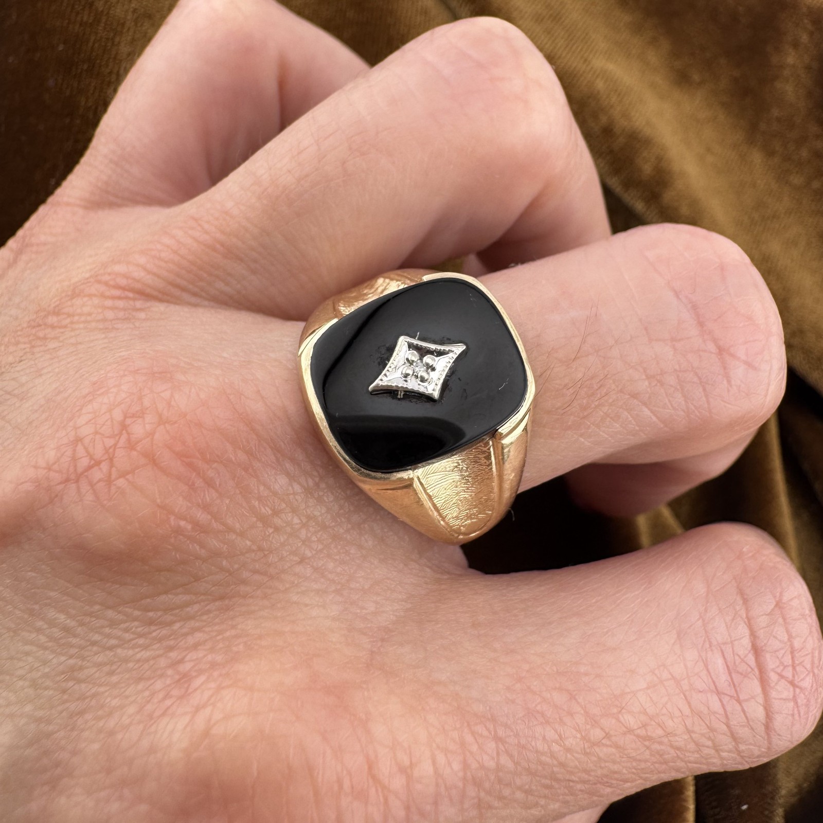 Vintage 10K Gold Black Onyx Diamond Accent Signet Ring Size 10 – 3.5g