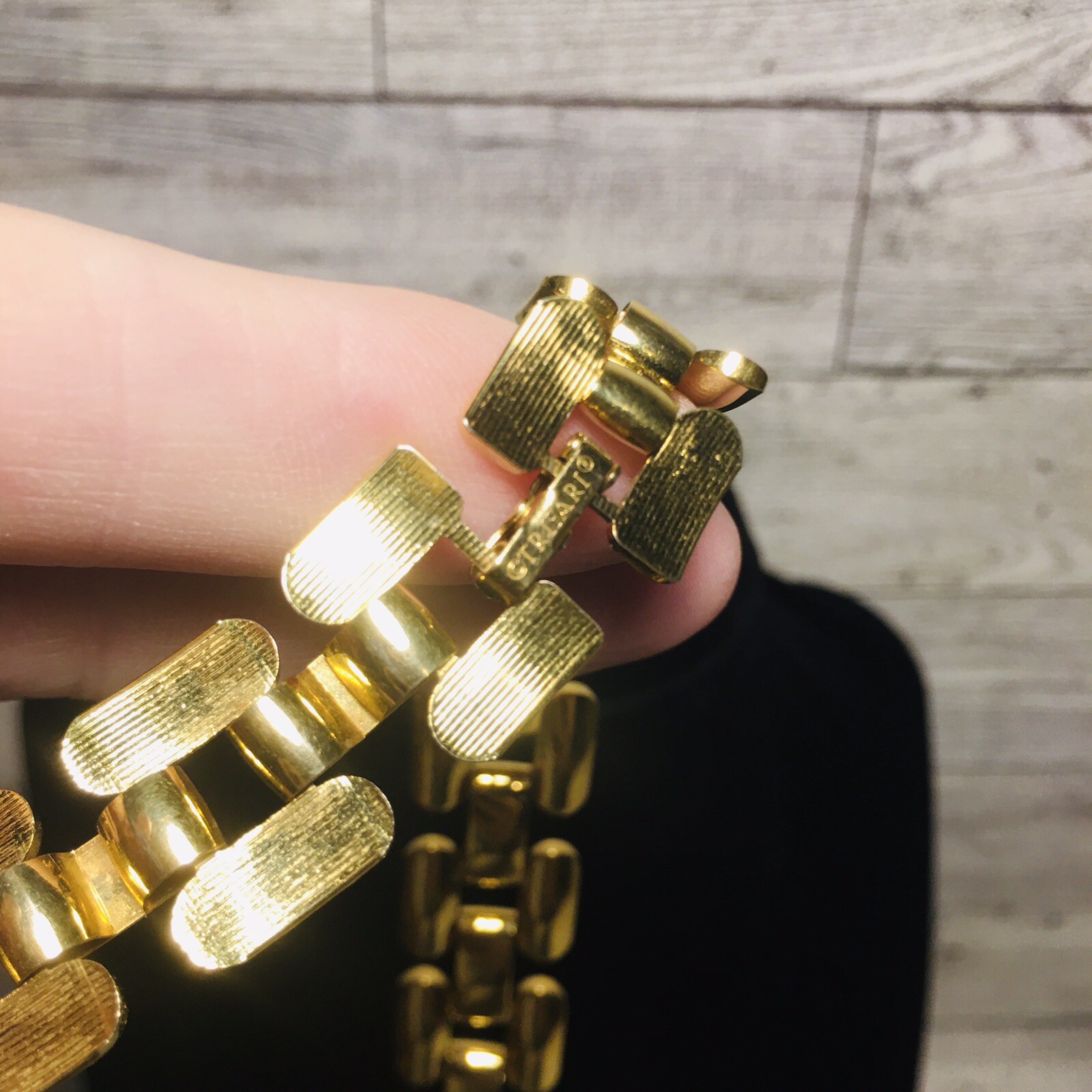Vintage Trifari Signed Gold Tone Square Link Chain Necklace Articulated Estate