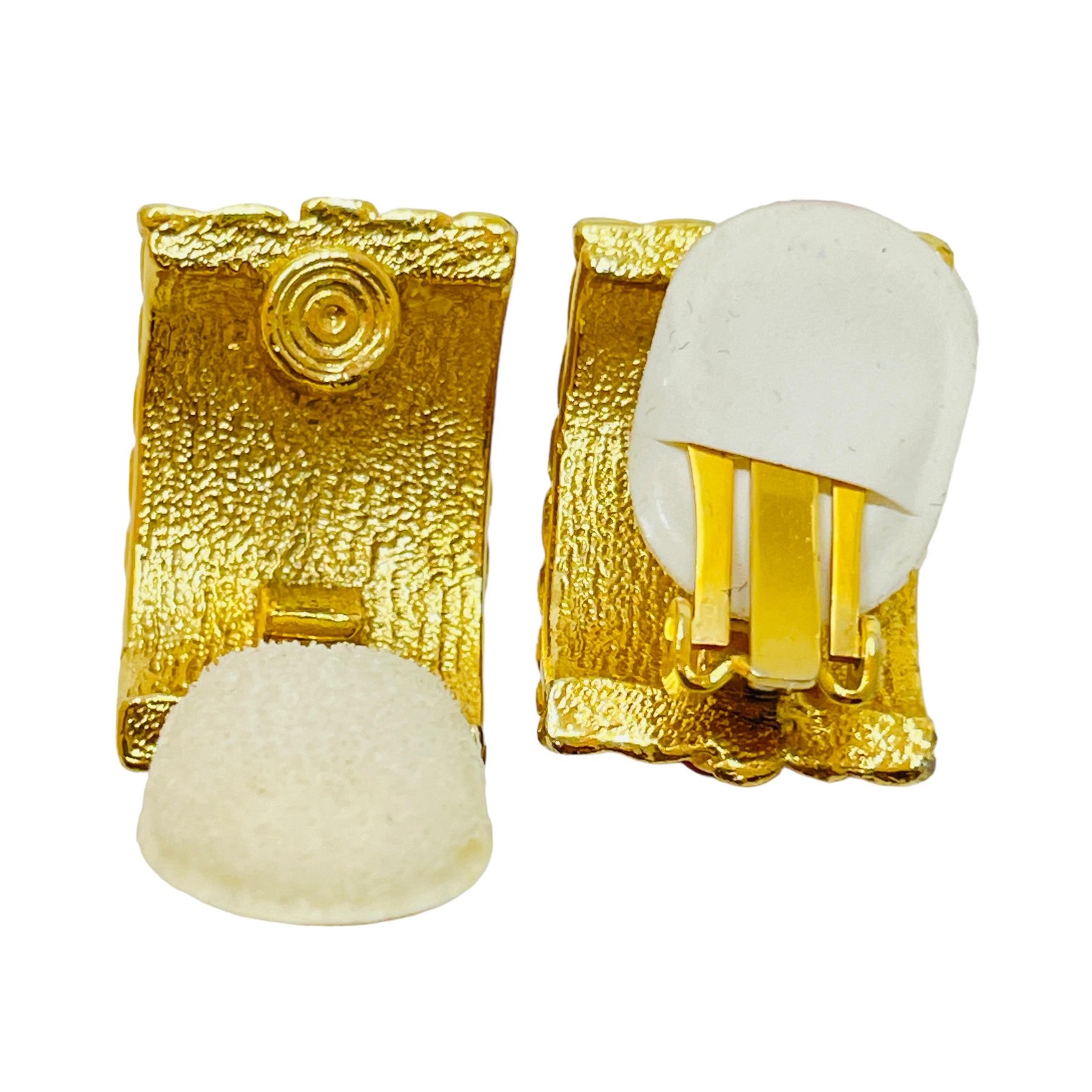 Vintage ANNE KLEIN gold red glass clip on earrings