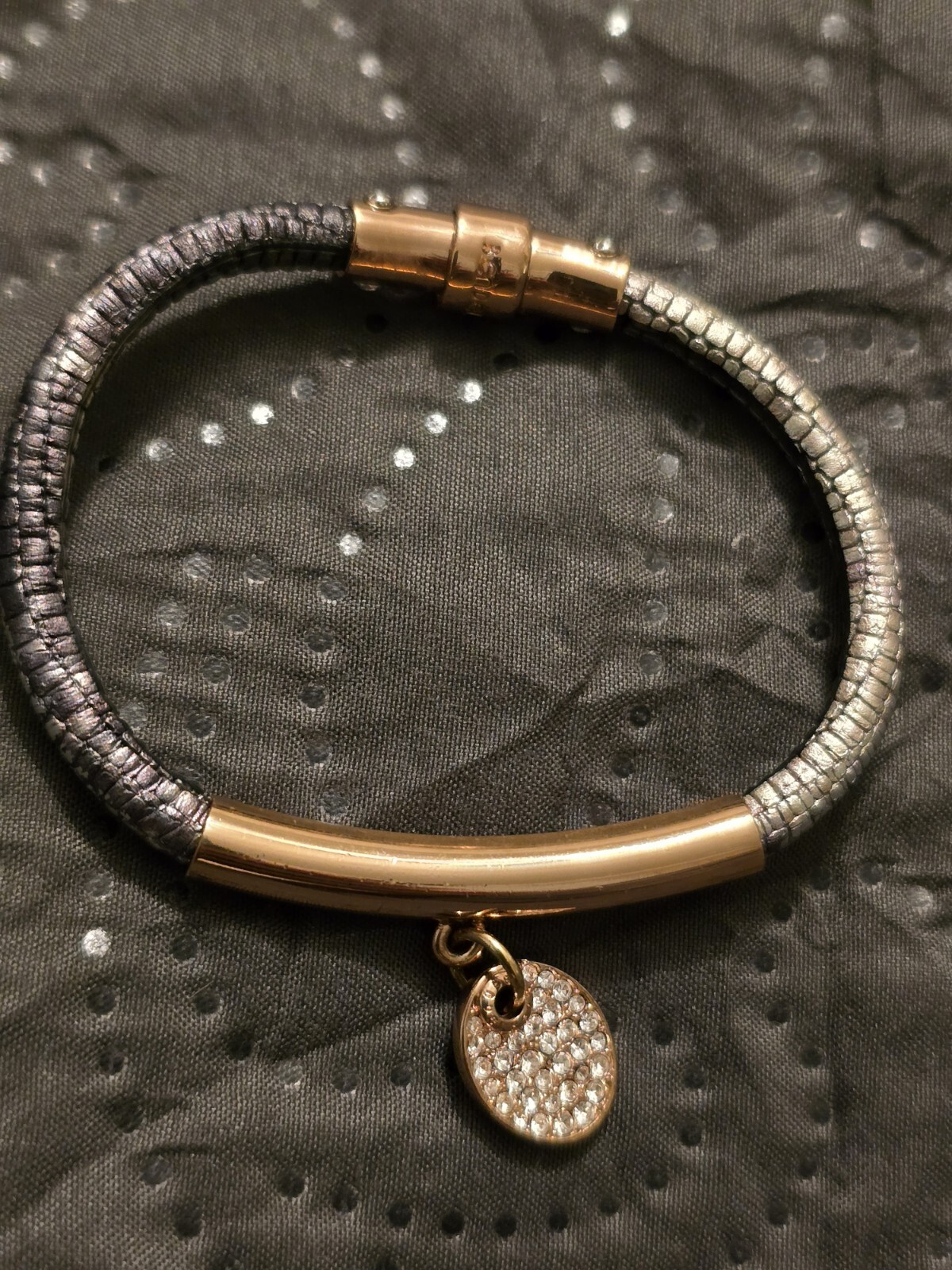 Gold Tone Henri Bendel Rhinestone Tan Leather Bracelet 6.25″
