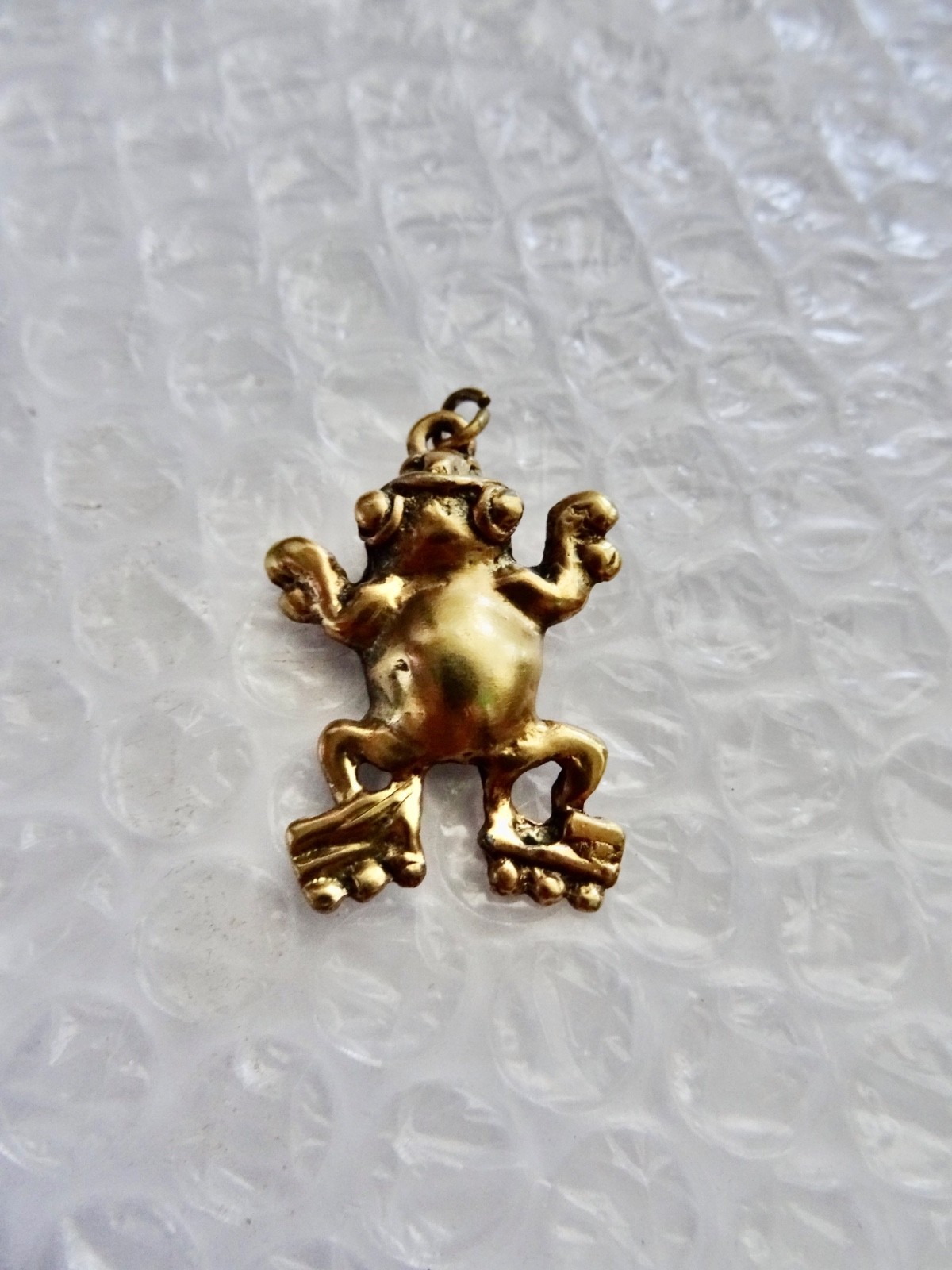 fROG PENDANT GOLD TONE ALVE STUDIOS VINTAGE MESOAMERICAN STYLE JEWELRY neocurio