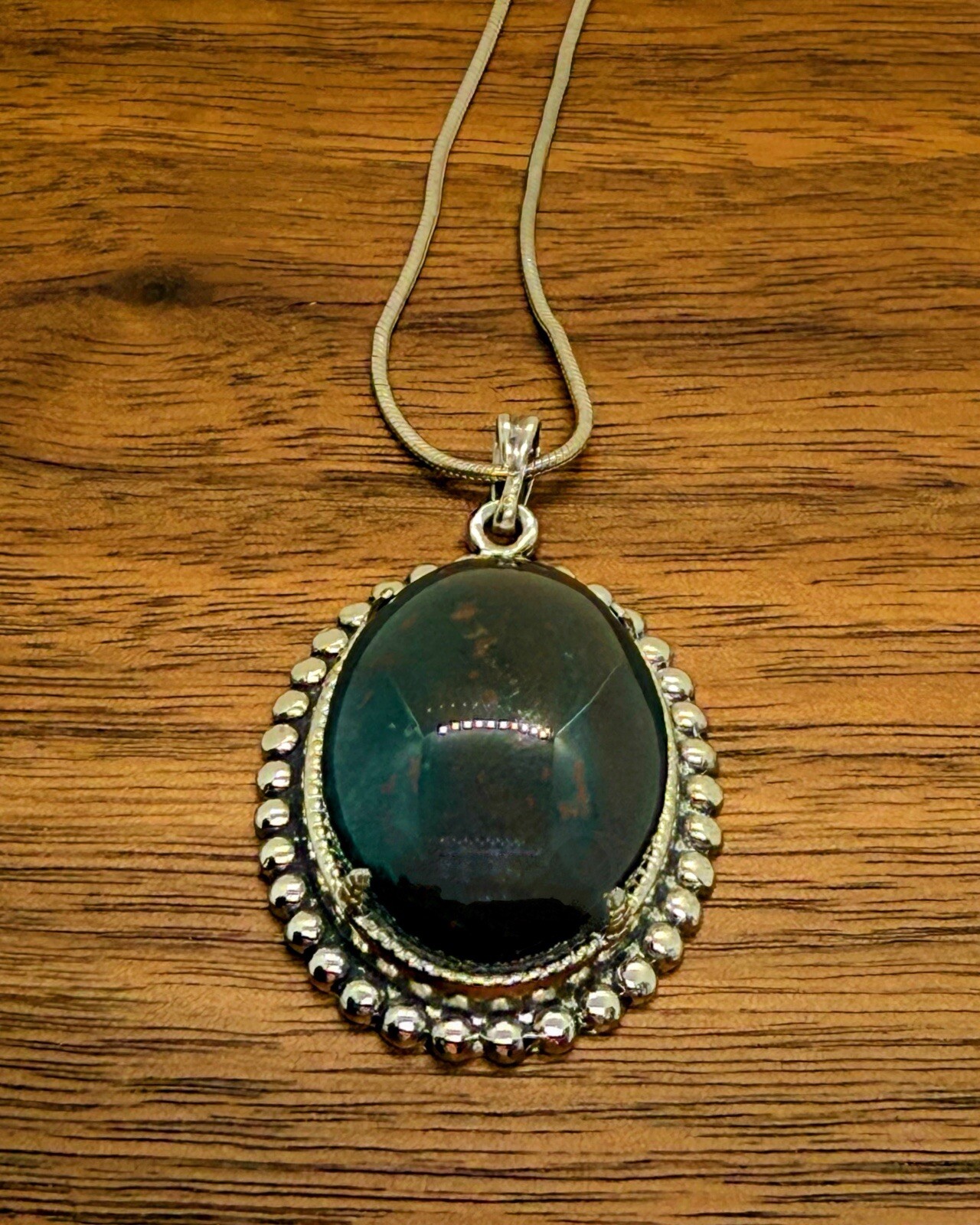 Vintage Sterling Silver Bloodstone Pendant On 18” Sterling Chain Jewelry