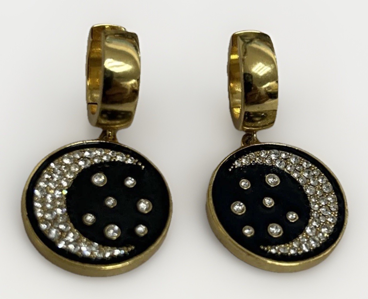 Vintage Gold Tone Rhinestones Earrin