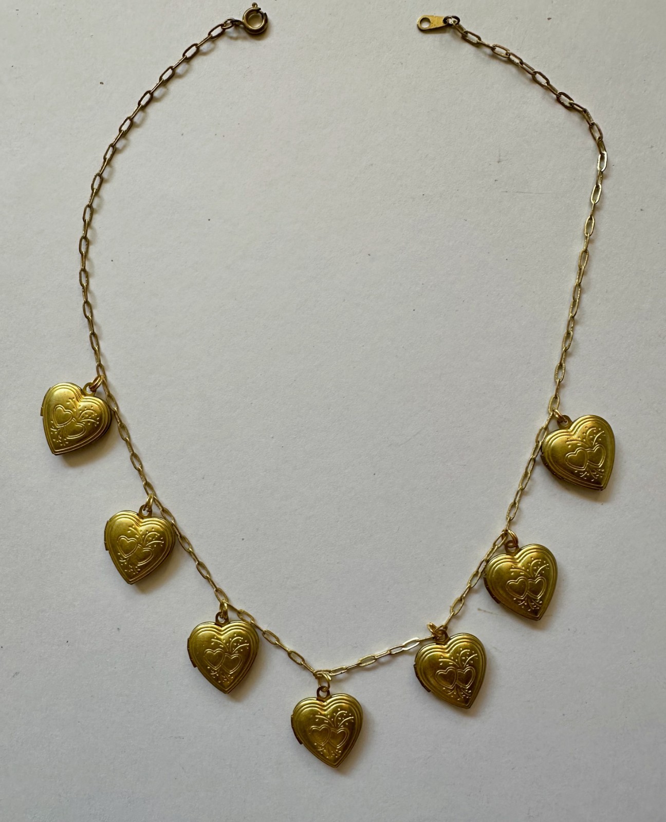 VINTAGE HEART LOCKET 1″ BRASS DOUBLE HEART 7 MULTI LOCKET NECKLACE 16-18″ VTG
