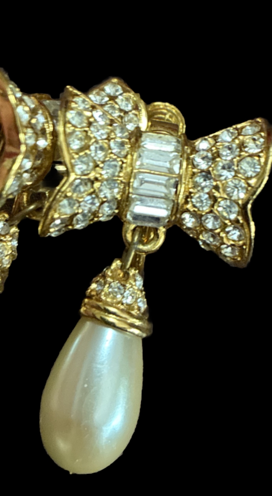 VINTAGE PATENT #3176475 FAUX-PEARL ADJUSTABLE CLIP-ON EARRINGS~Gold TONE Bow
