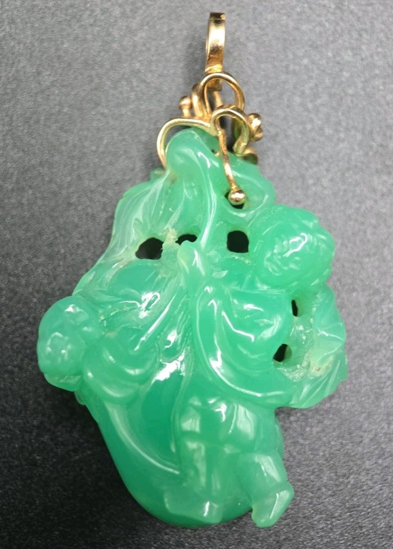 ​Vtg 14k Gold Carved Jade Pendant Scholar Child Scroll Basket Fine Estate 15g