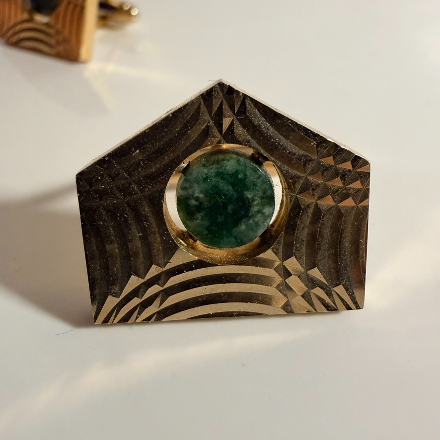 Vintage Green Jade Stone Cabachon & Gold Tone Cuff Links House or Church Shaped
