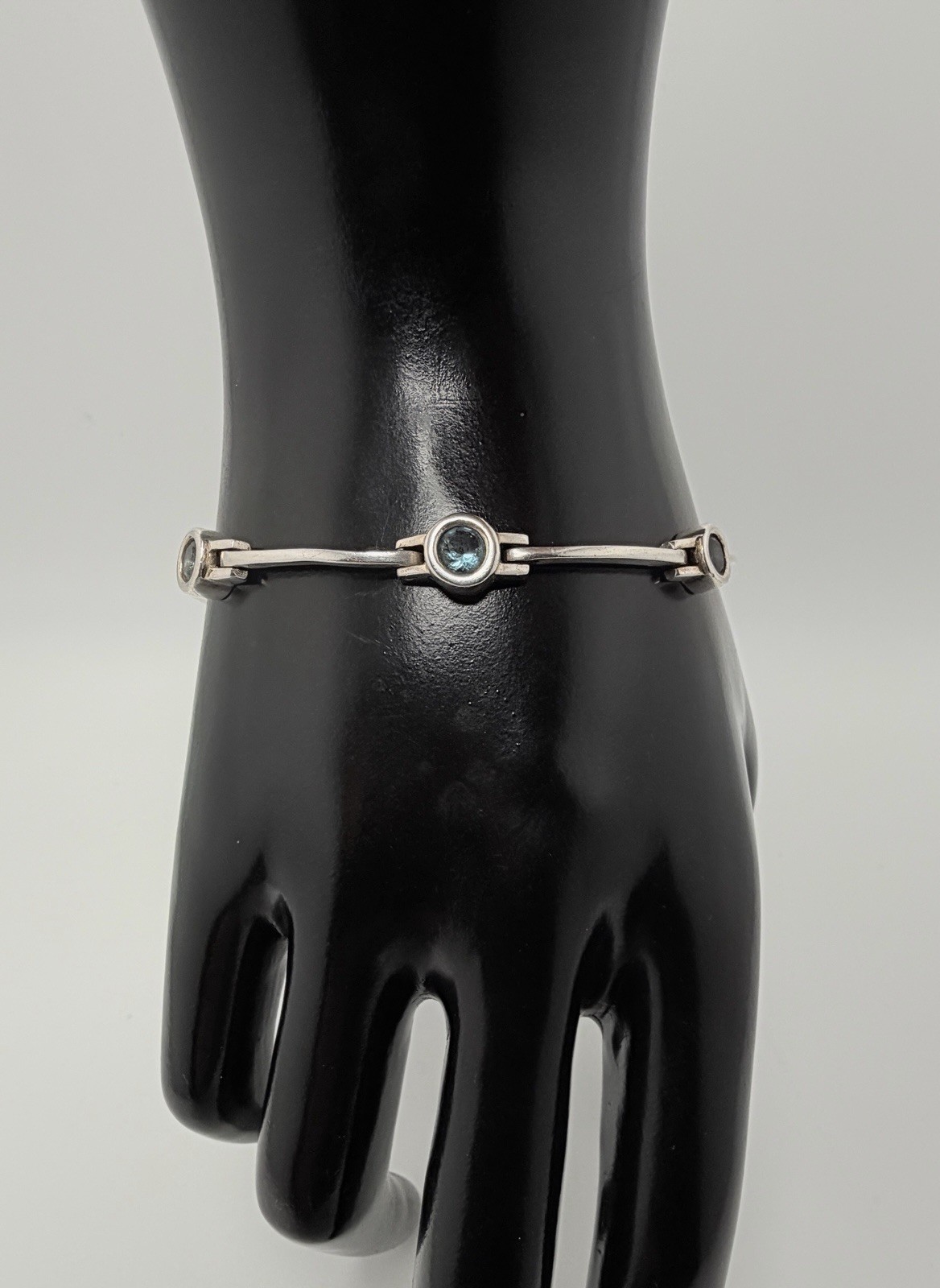 Vintage Estate Style Sterling Silver Link Bracelet Blue Crystal Glass 7.25″ 10g