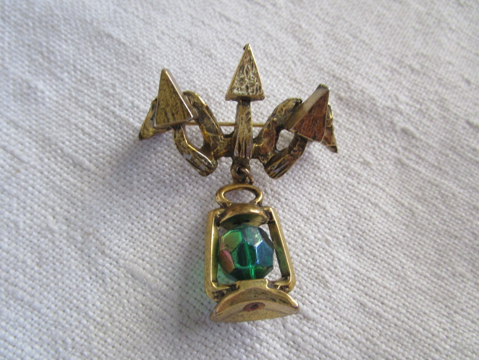 VTG signed ZENTALL Lantern Brooch, Triple arrow dangle, Gold tone APR24-14
