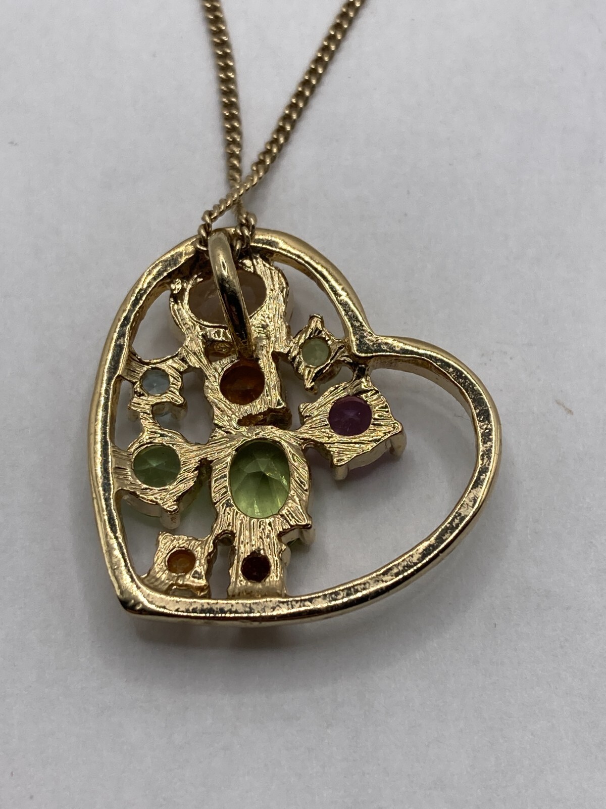 Vintage Heart-Shaped Pendant With Multicolored Stones on Goldtone Necklace