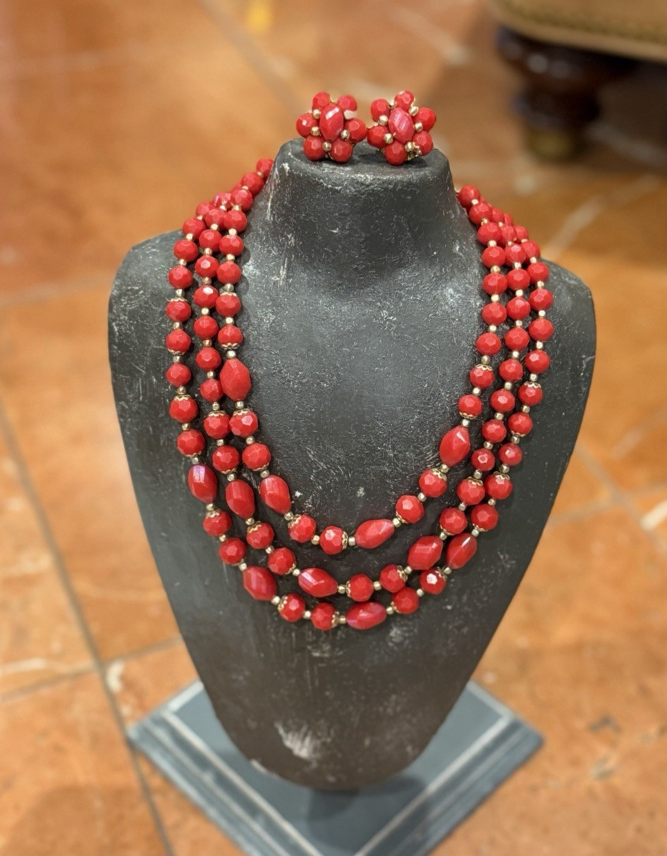 HONG KONG RED LUCITE GOLD BEADS 3 STRAND NECKLACE CLUSTER CLIP EARRINGS SET MCM