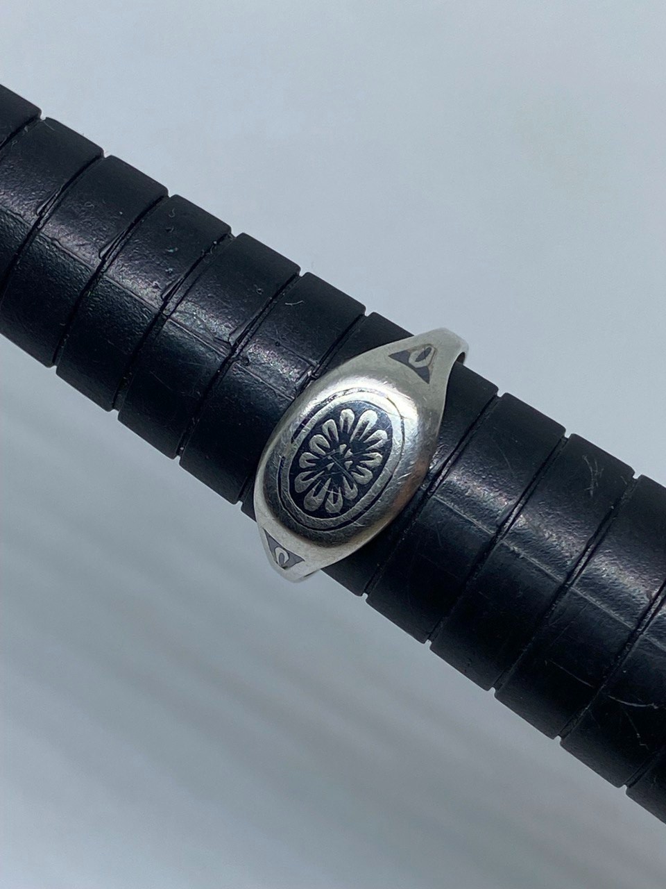 Rare vintage “Kubachi ” ring made of USSR silver. 875: Size 6 . Weight 1.39 g