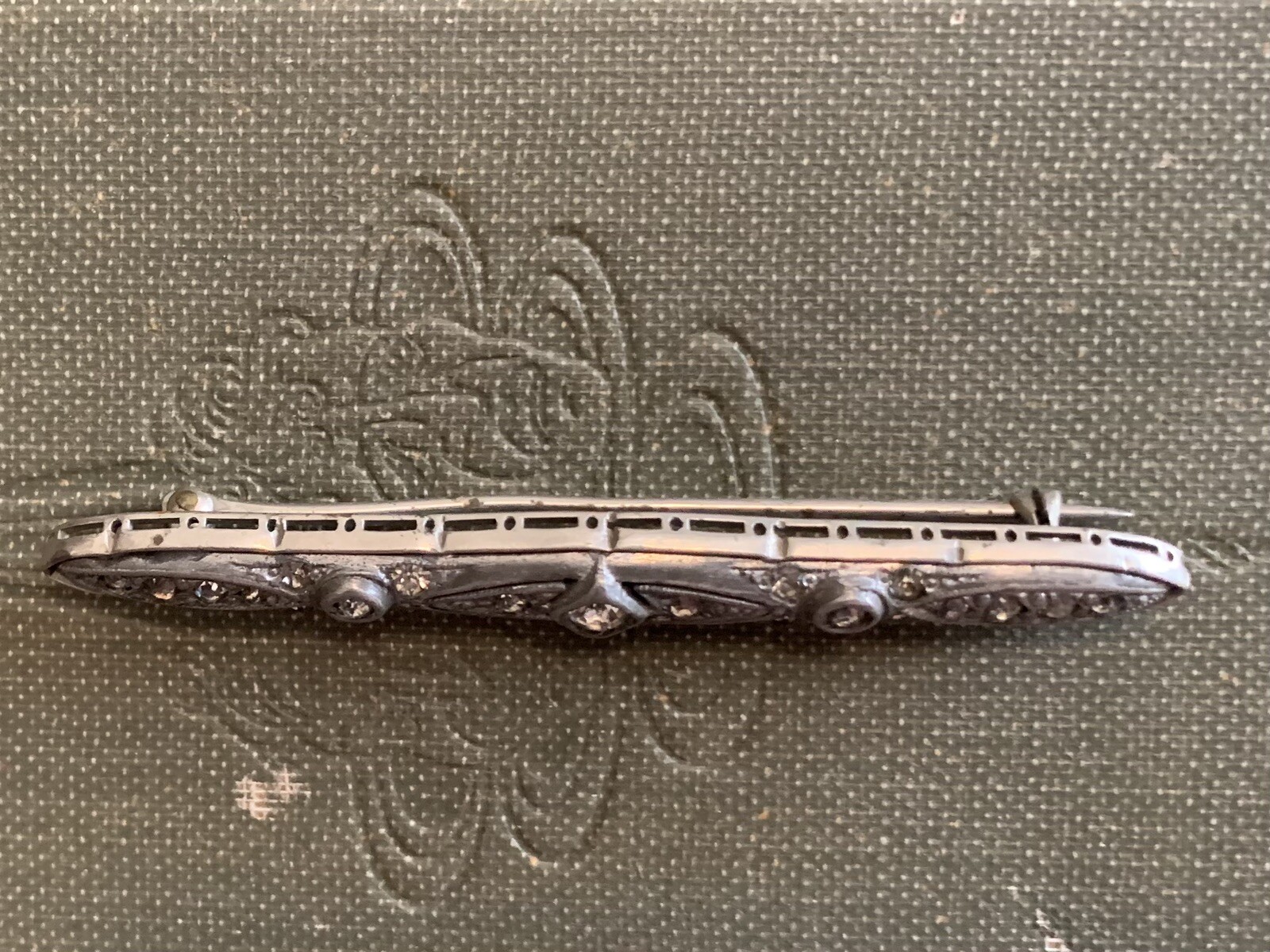 Antique Art Deco Fishson Silverite Rhinestone Bar Pin c.1920’s