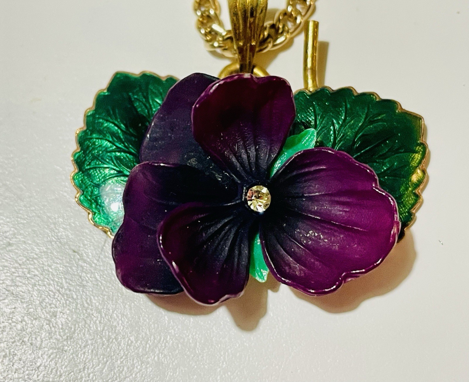 Vtg West Germany Enamel Violet Pansy Flower Pendant Necklace Gold Tone 25″