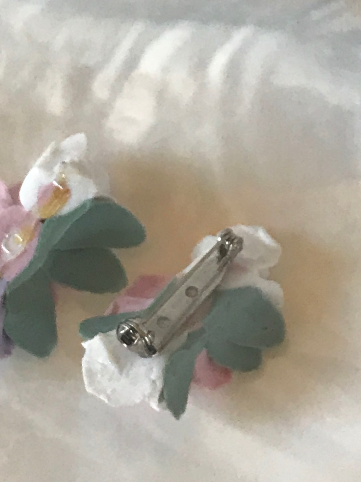 Estate Lot of 2 Purple Pink White Dimensional Porcelain Pin Brooch – AS-IS – 1.5