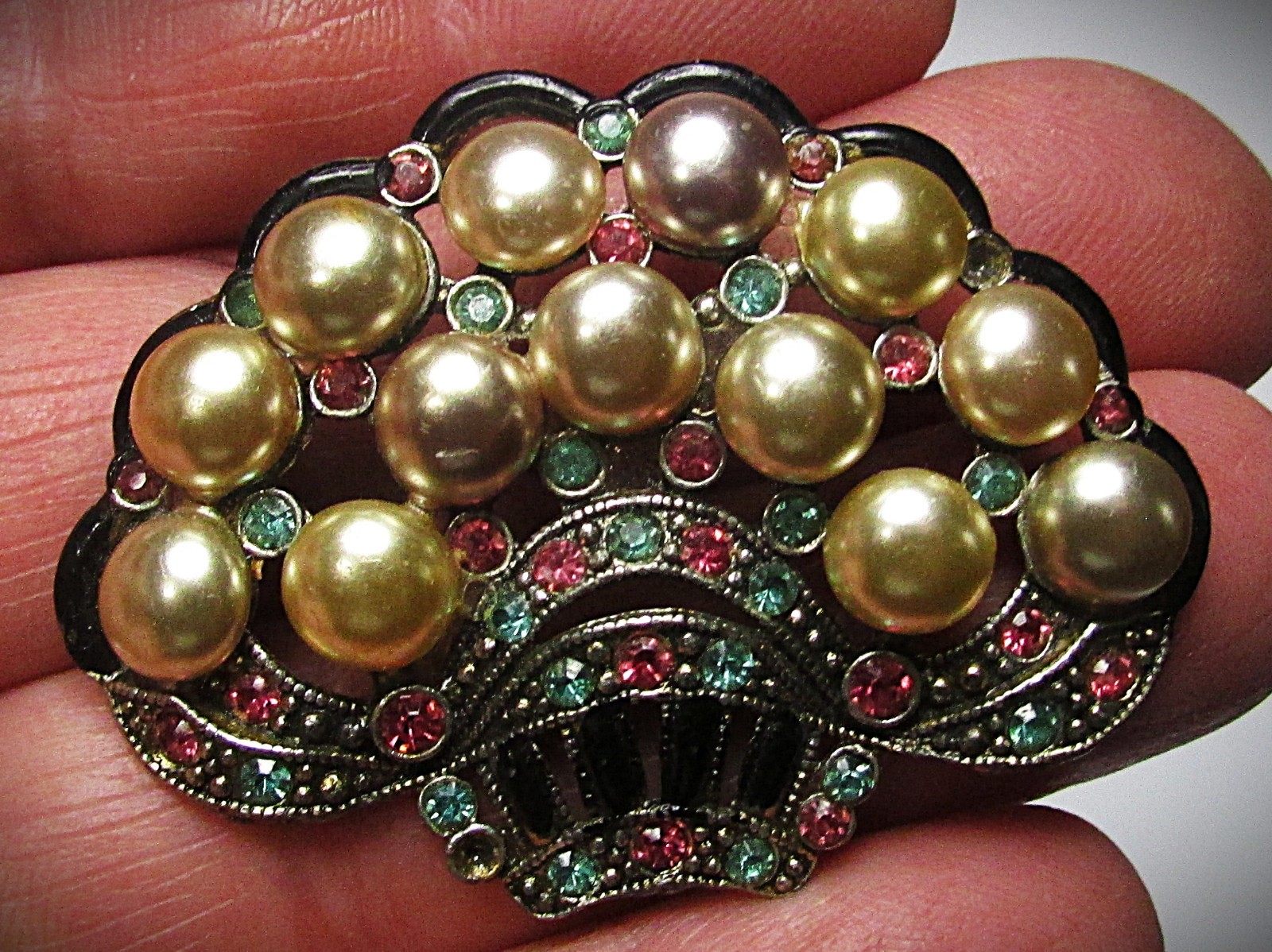 Art Deco New England Glassworks Basket Of Pearls, Enamel, Rhinestone Pin Brooch