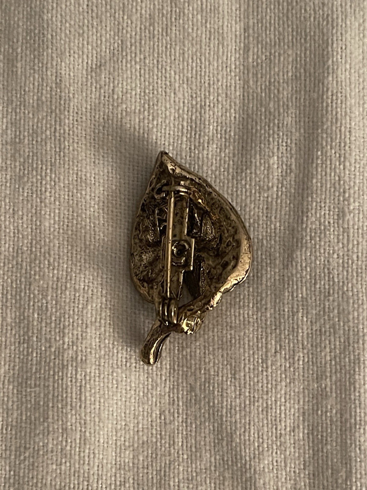 Signed AC Gold Color Leaf Brooch Pin With Blue Round Crystals
