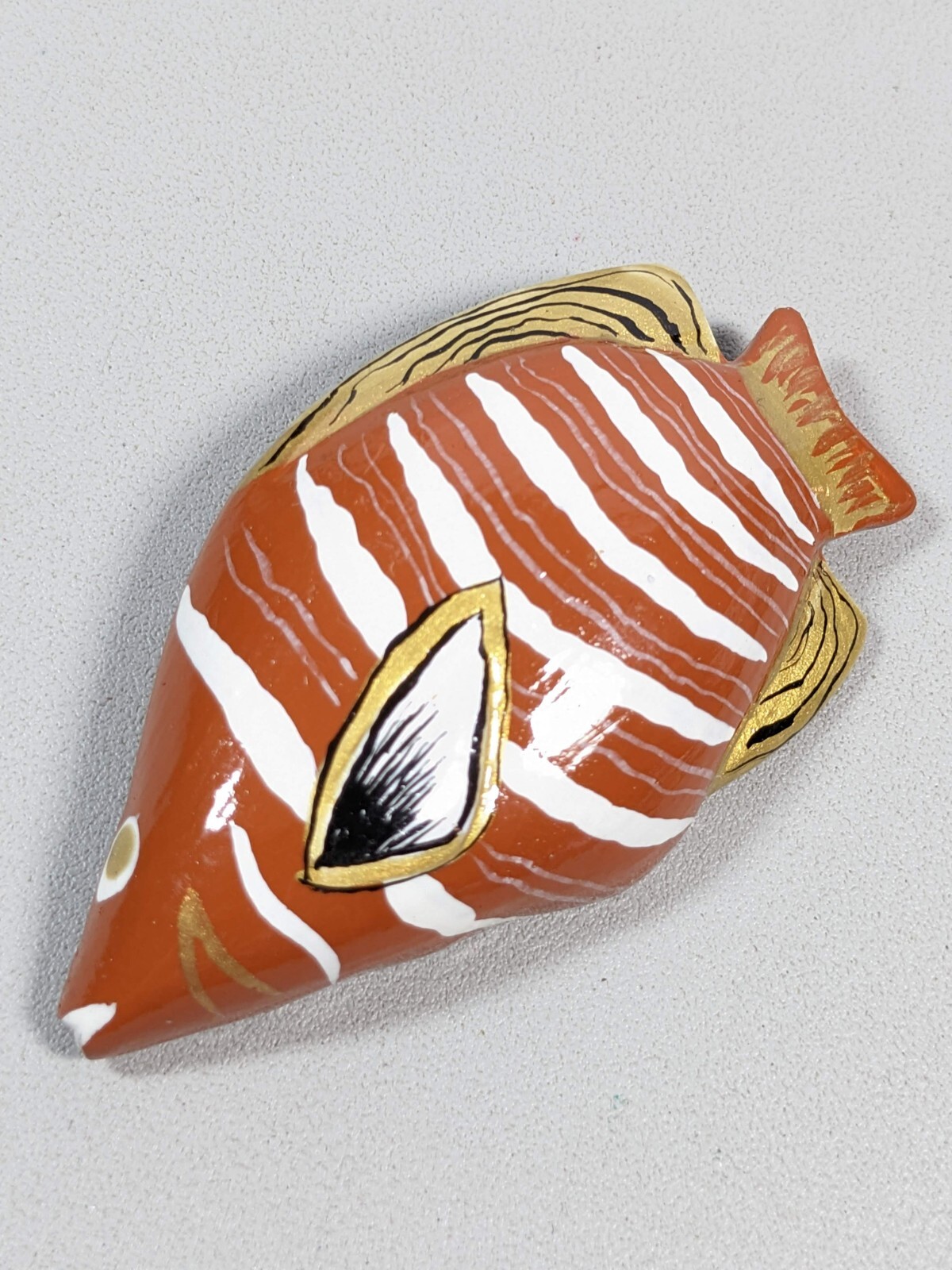 Brown White Wood Painted Tropical Striped Fish Pin