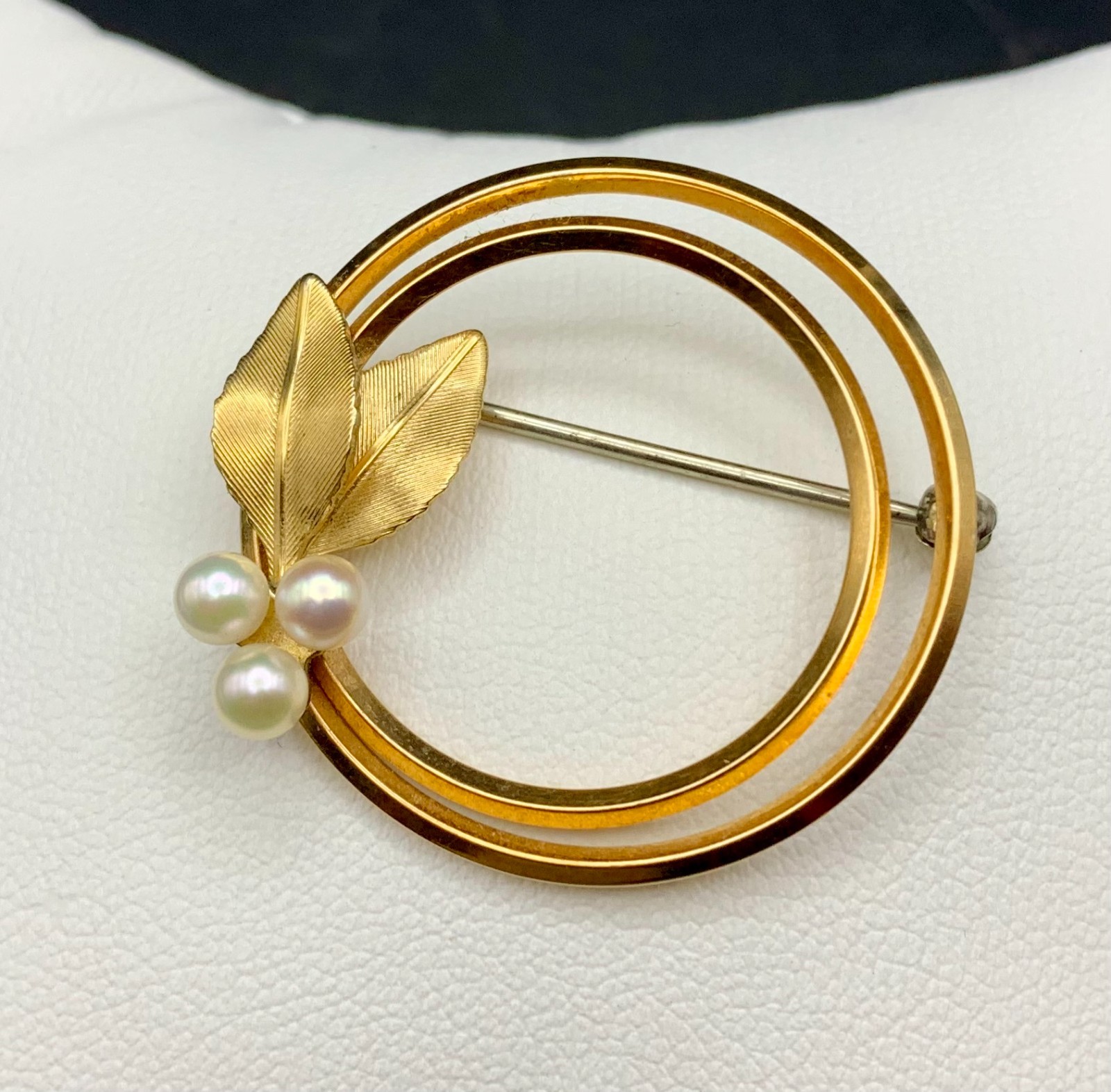 Krementz Brooch Gold Overlay Pearl & Leaf Double Circle MCM