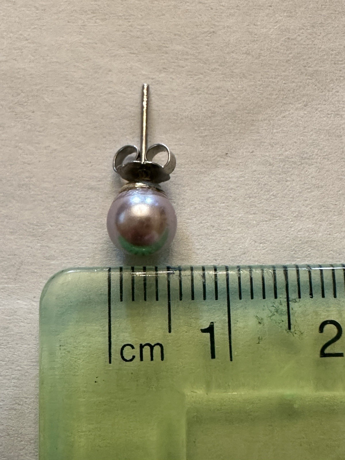 VTG 18” Cultured Pink Pearl Necklace W/Fish Hook Clasp & Matching Post Earrings